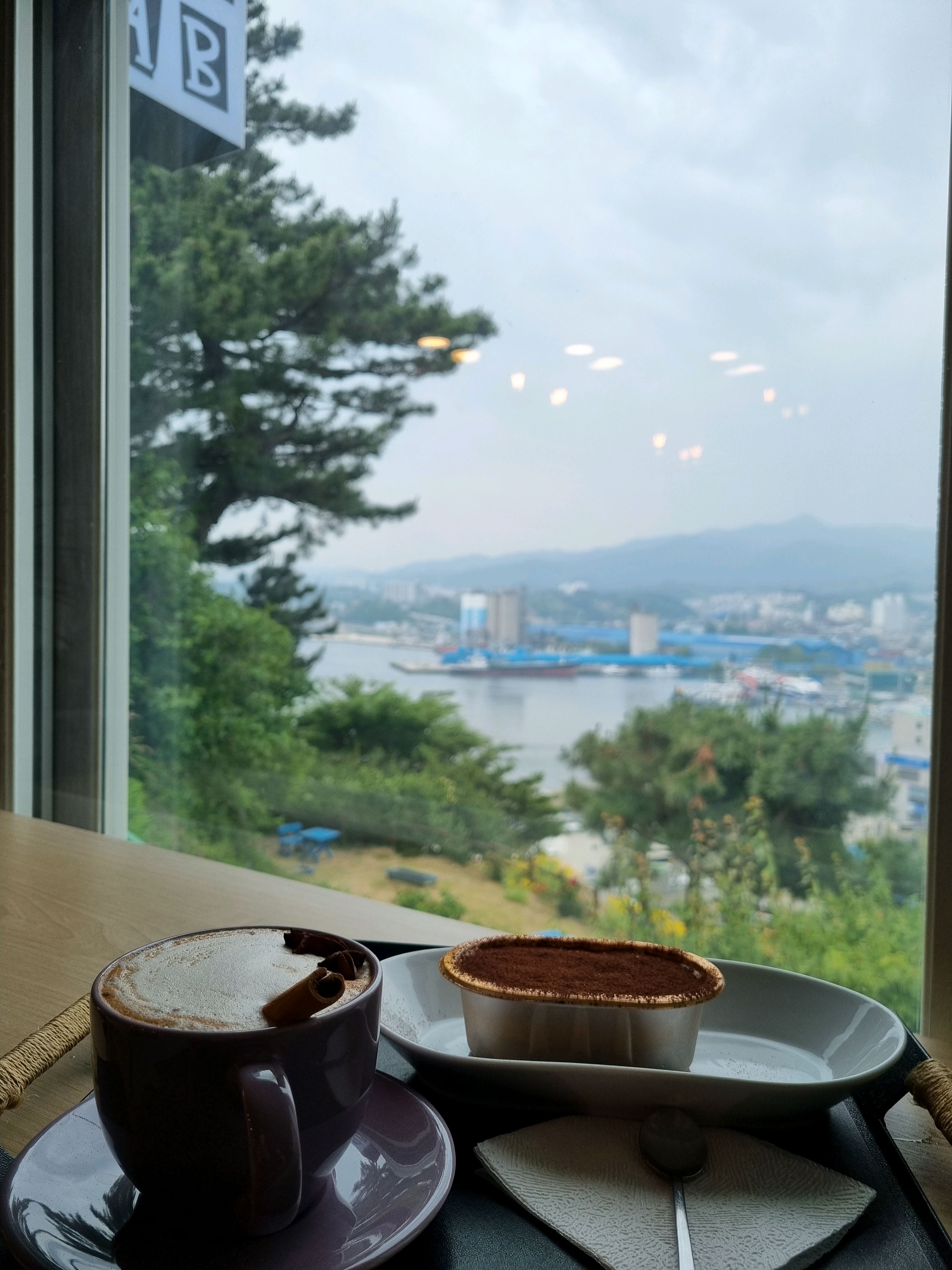[동해 맛집 103LAB 카페] 직접 가본 로컬 리뷰