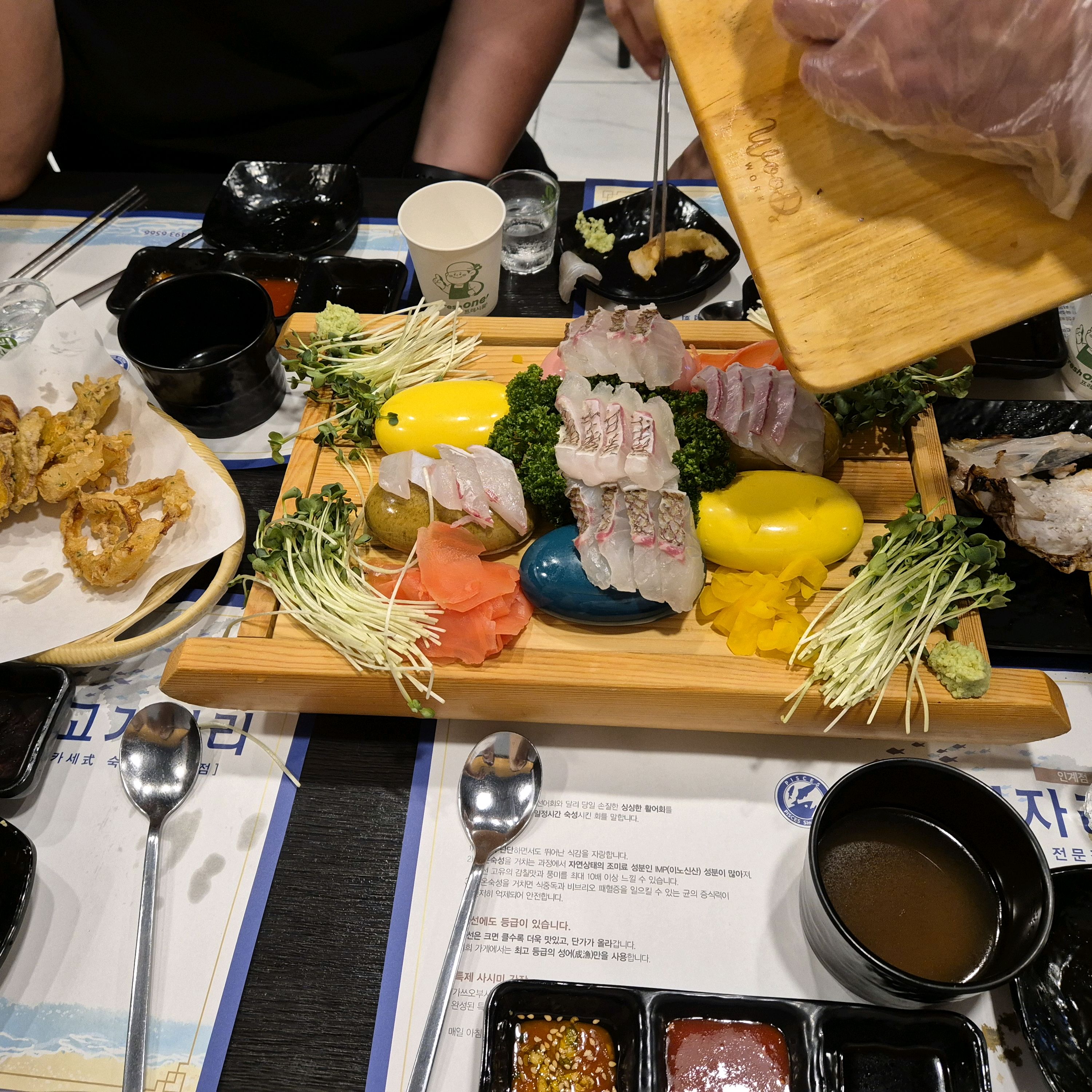 완전 짱입니다 숙성회에 무한리필이 이정도 퀄리티 굳굳굳 - 인계동 맛집 물고기자리 인계점