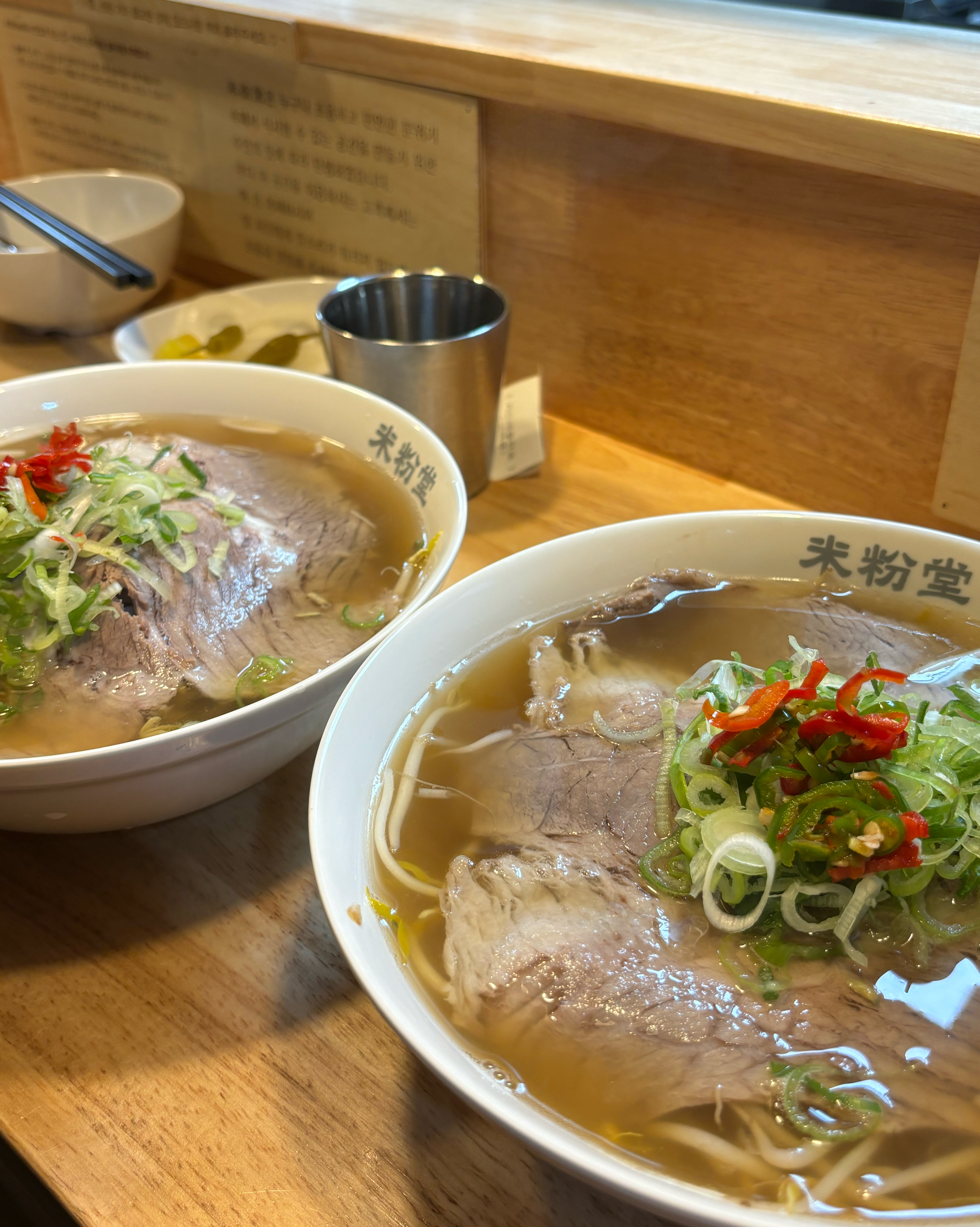 맛도 있고 직원분들도 친절하세요!! 면 리필도 돼서 진짜 든든하게 먹었습니다ㅠㅠ 매장 분위