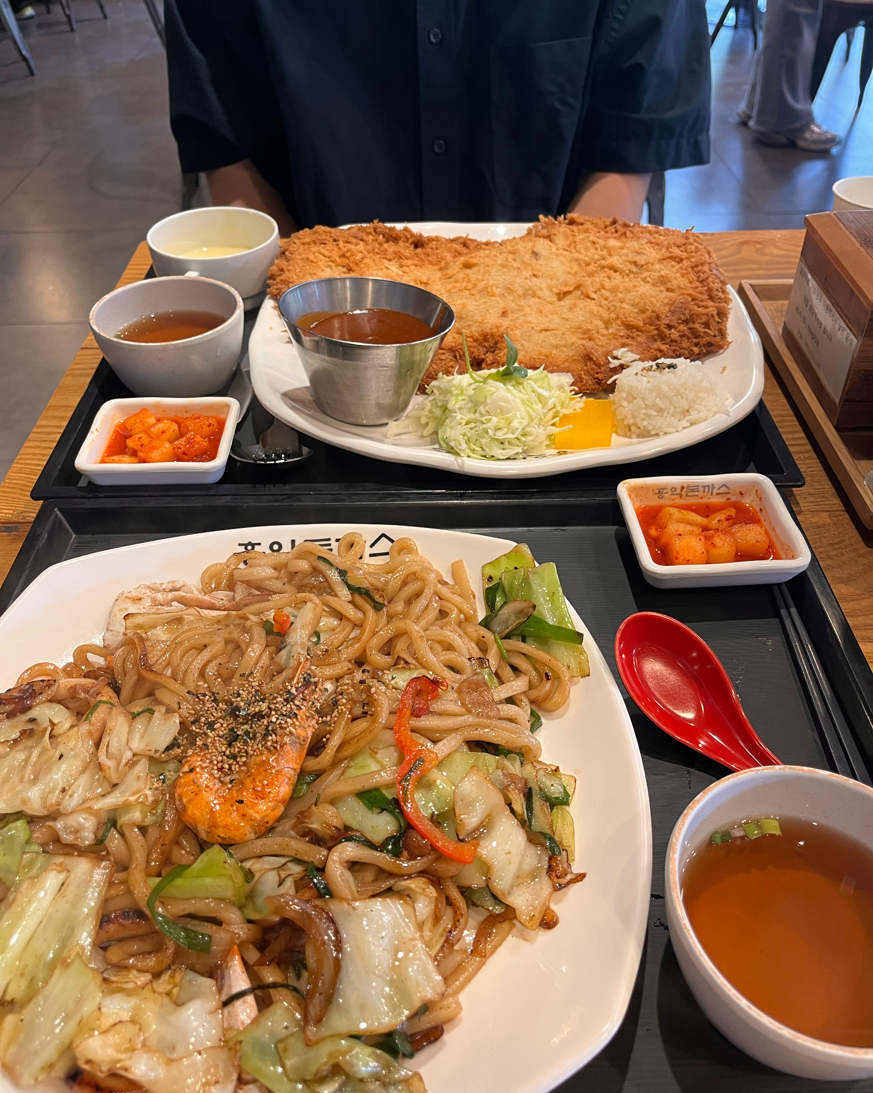 1시쯤 방문했을때 웨이팅 있었는데, - 대구 칠곡 맛집 홍익돈까스 대구칠곡점