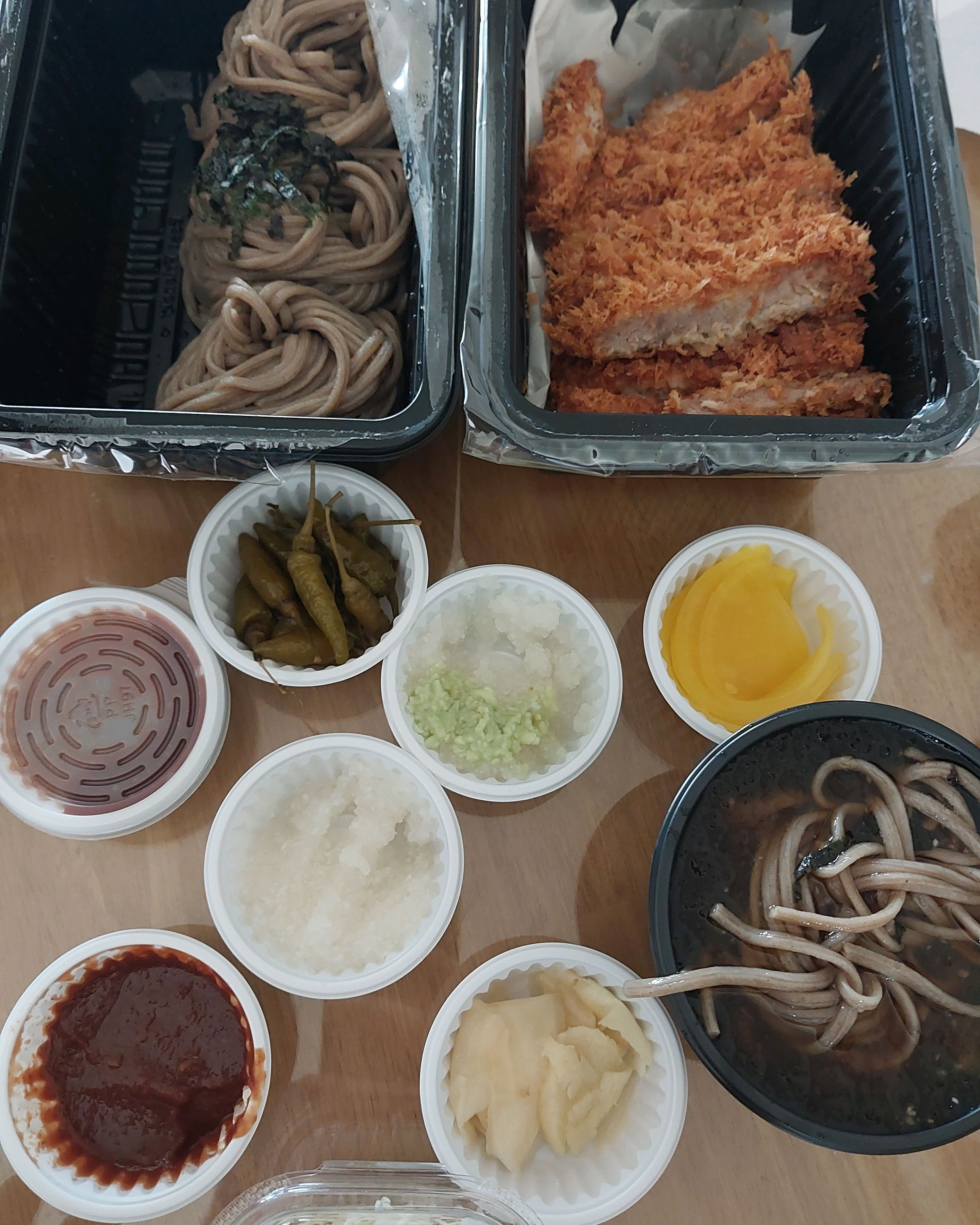 다요트 하겠다는 울딸랑구가 오랜만에 요청해서 포장해왔어요~ 미리 전화하는걸 깜빡해서 살짝