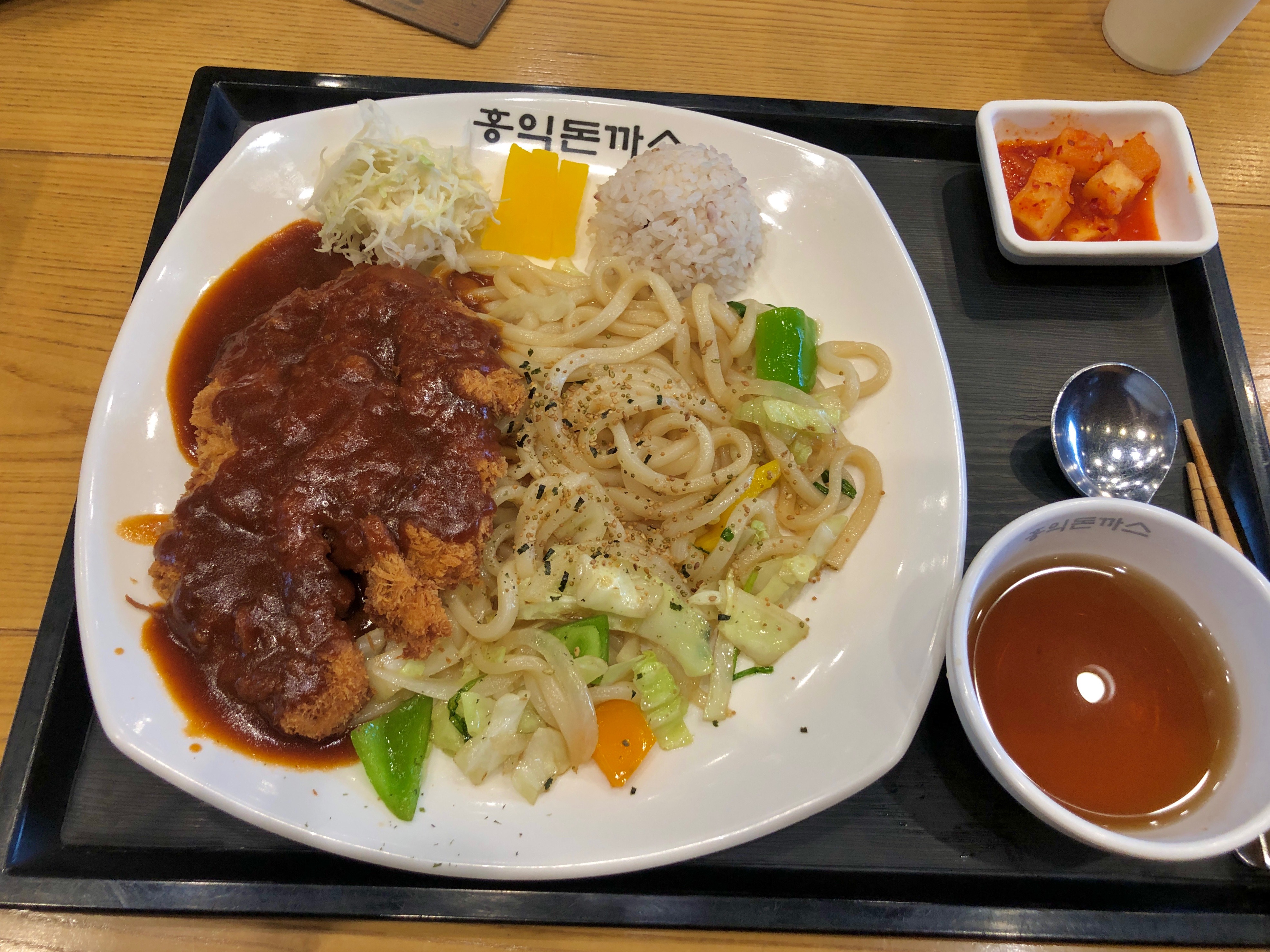 돈까스랑 볶음우동 둘 다 넘 맛있어서 올 때마다 A세트 먹어요! - 진주 초전동 맛집 홍익돈까스 진주점