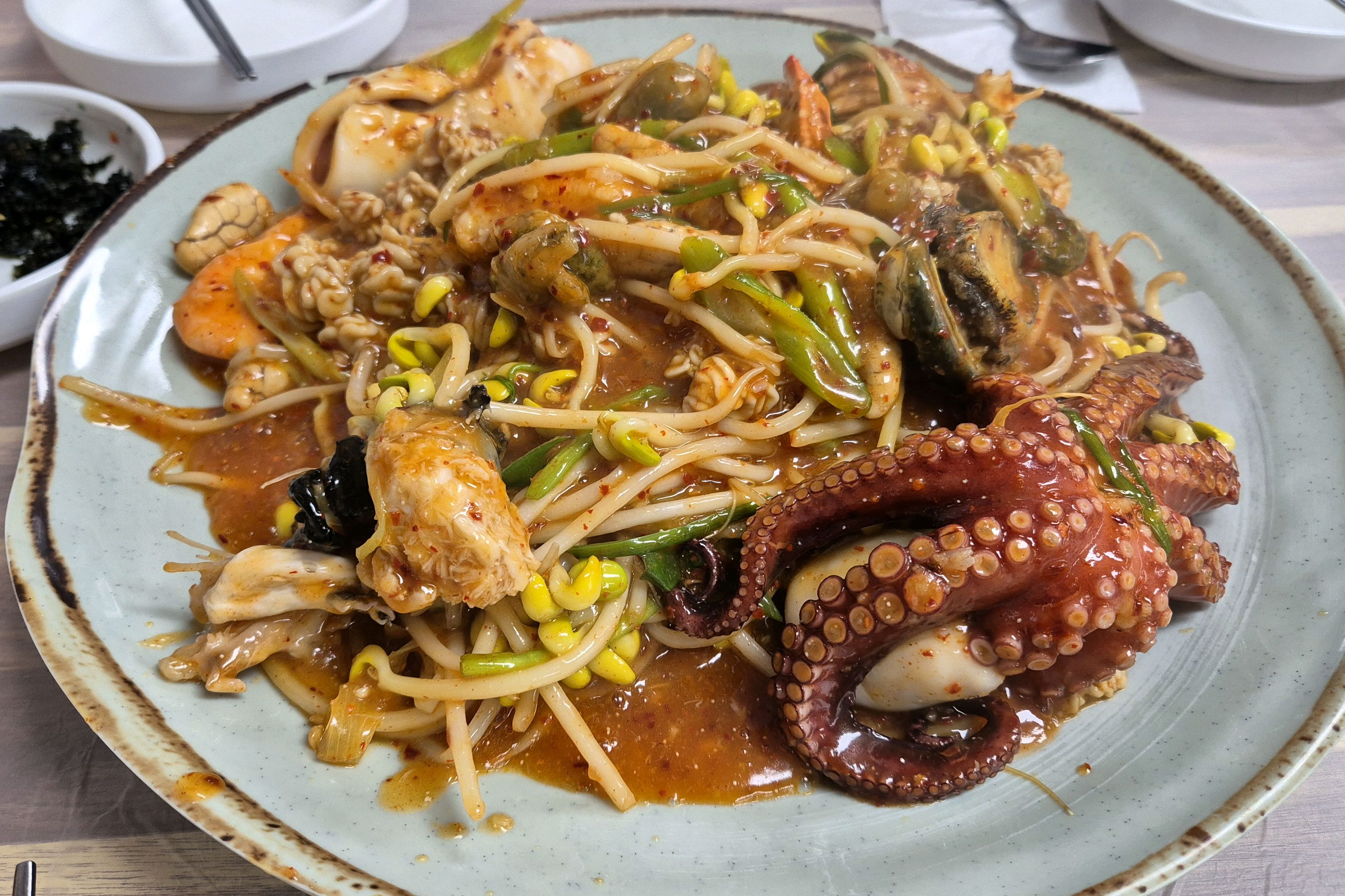  한국 서울 신도림역 주변 해물찜 전문점 이실이네