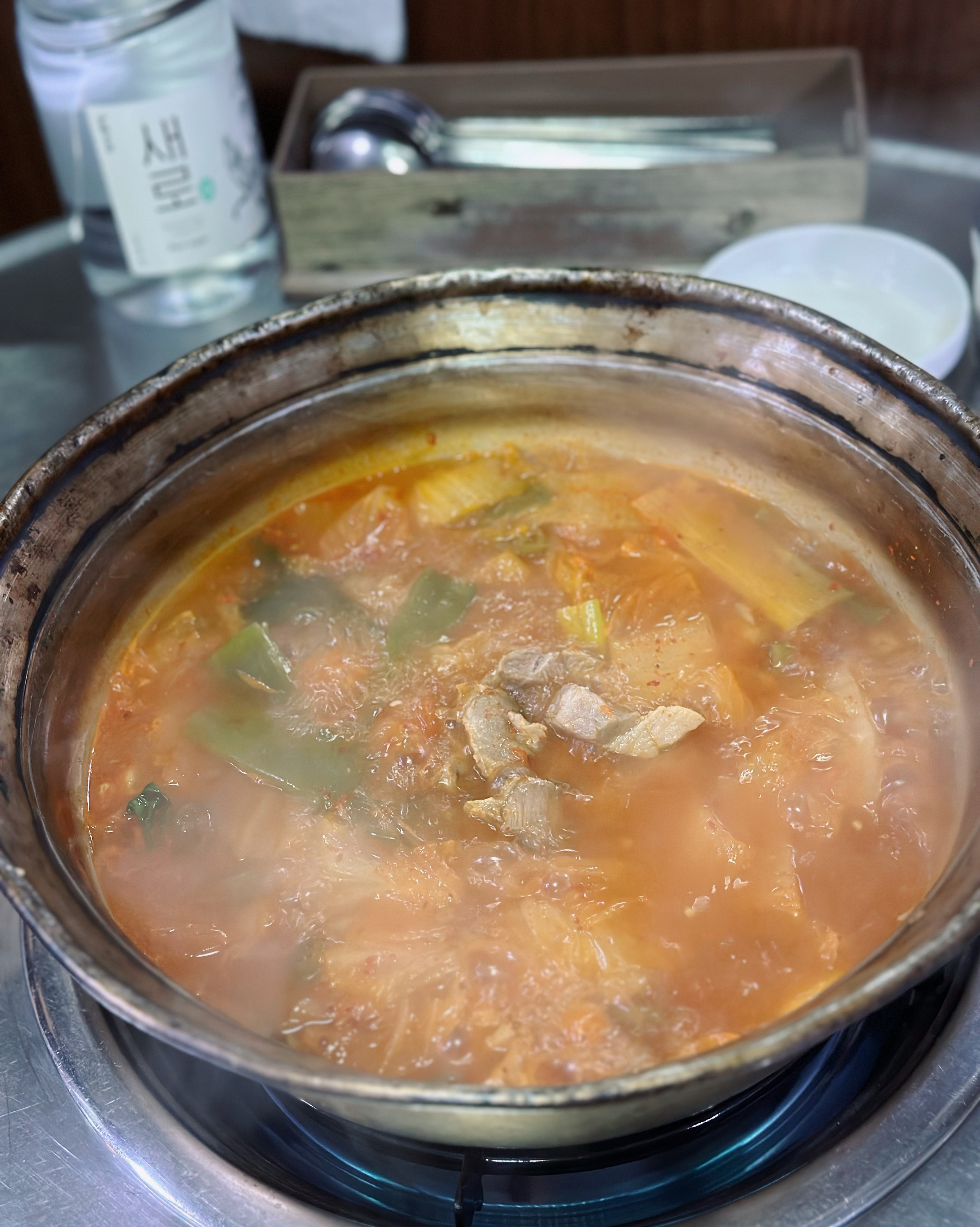 김치찌개집을 찾아 삼만리 - 천호동 맛집 명동찌개마을 천호본점