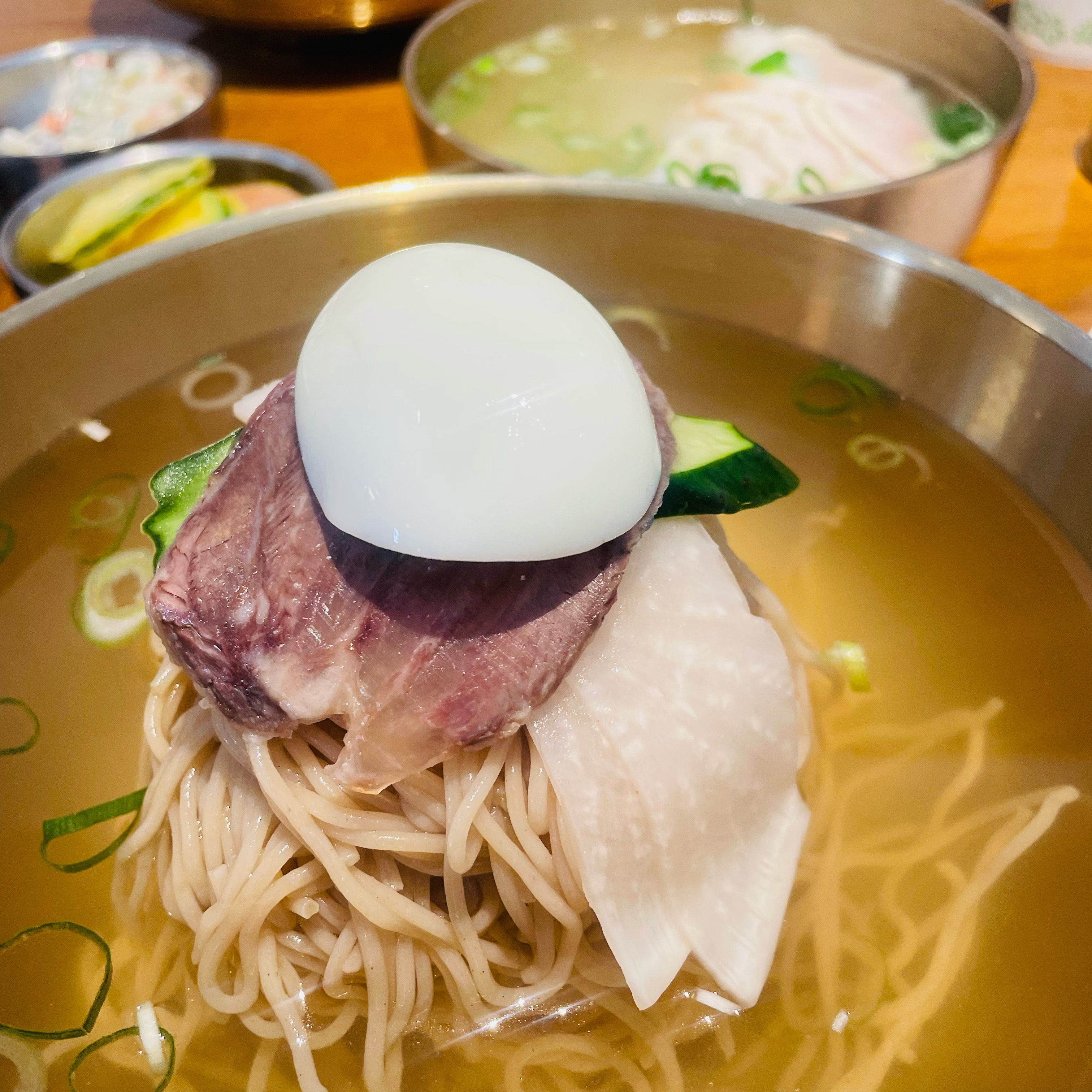 워낙 유명한 곳이라 재오픈한다는 소식 듣고 신나서 재방문했습니다! 저는 평양냉면, 비빔냉면