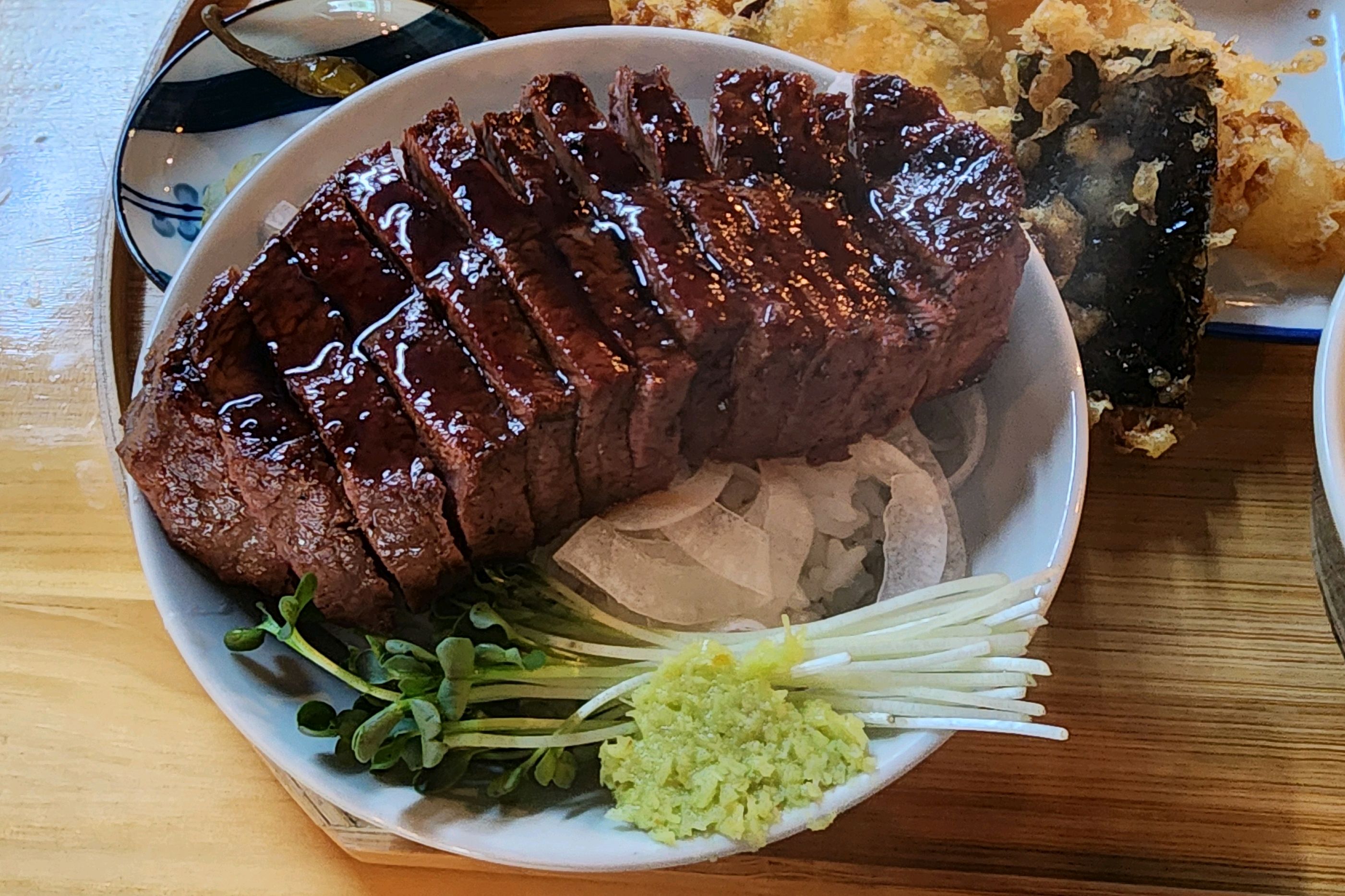 언제나 만족하며 먹는 곳이에요. - 삼척항 맛집 해바라기식당