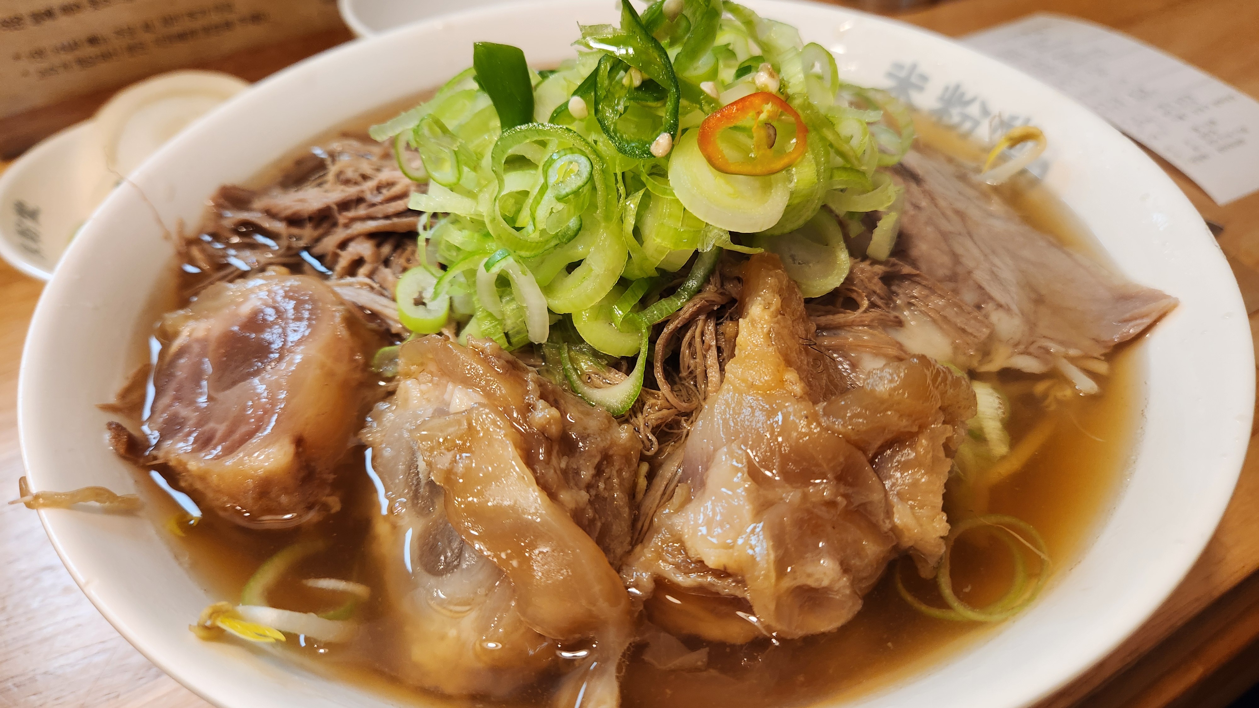 젤 좋아하는 쌀국수집! 가면 늘 힘줄양지차돌 쌀국수로 먹어요^^ (기본 쌀국수도 맛있듬)