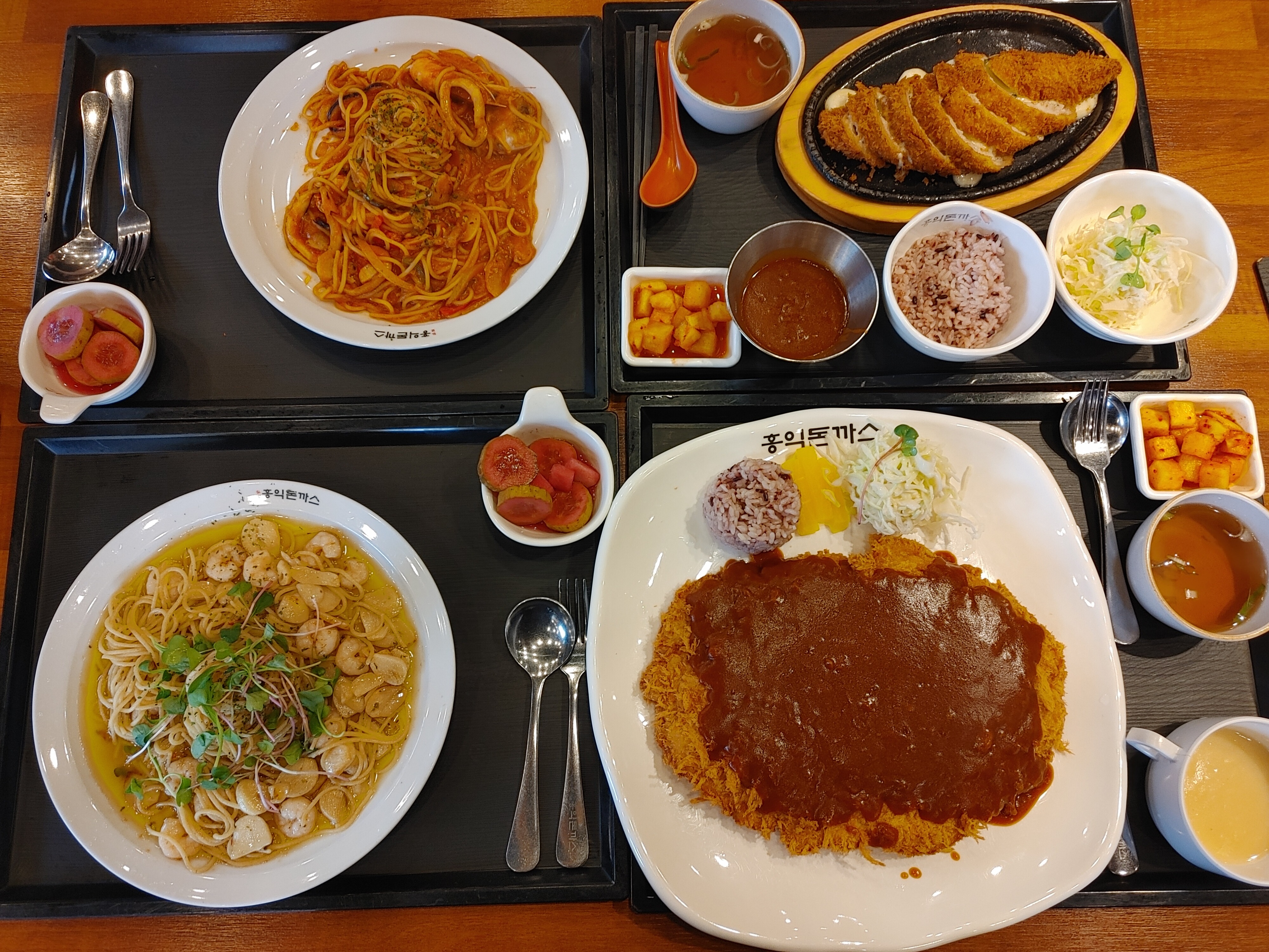 홍익돈까스 치즈롤 해물토마토 알리오 맛있게 먹었어요 ^^ - 구미 금오산 맛집 홍익돈까스 구미금오산점