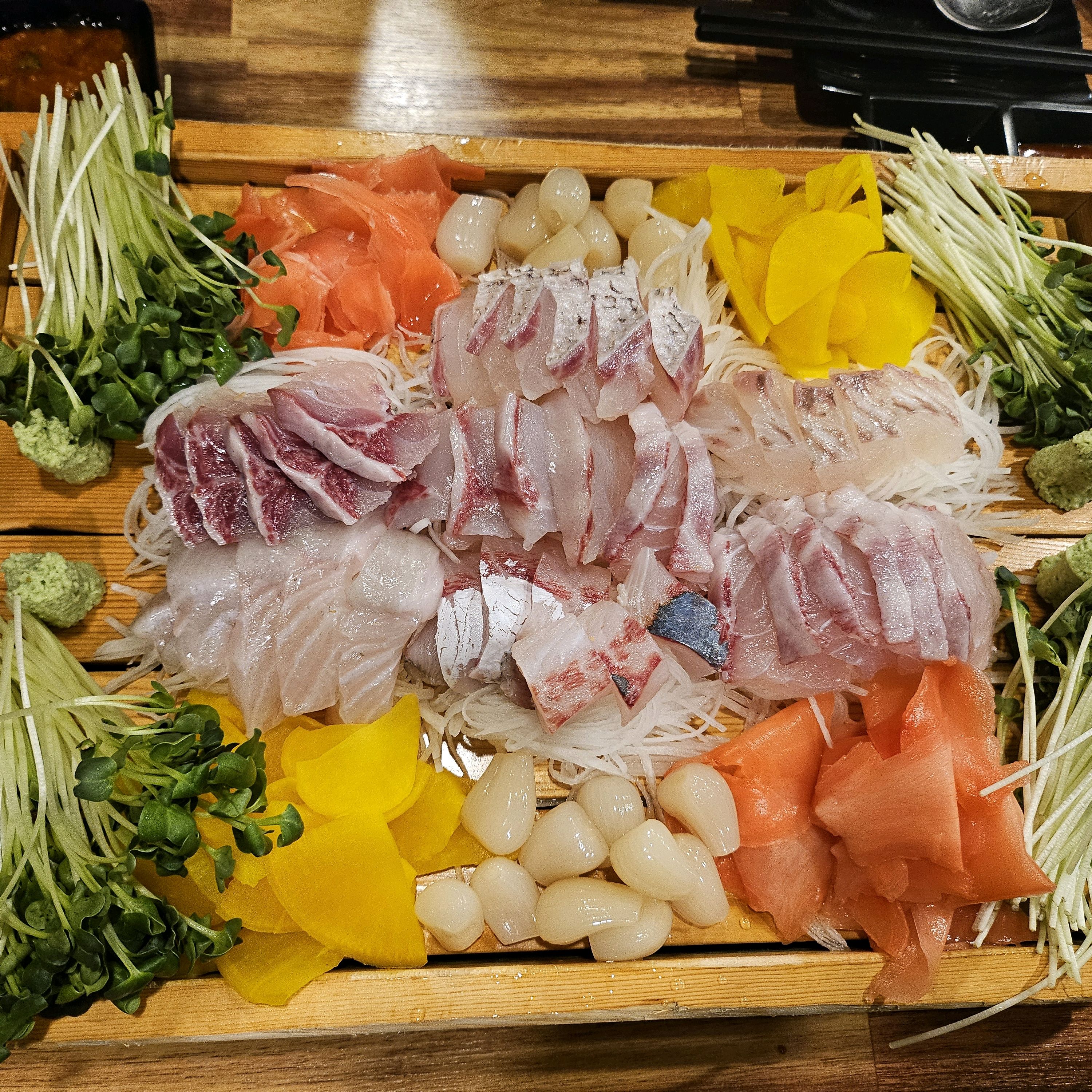 서빙 직원분이 되게 친절해요 사장님도 친절하시구요 - 오산 맛집 물고기자리