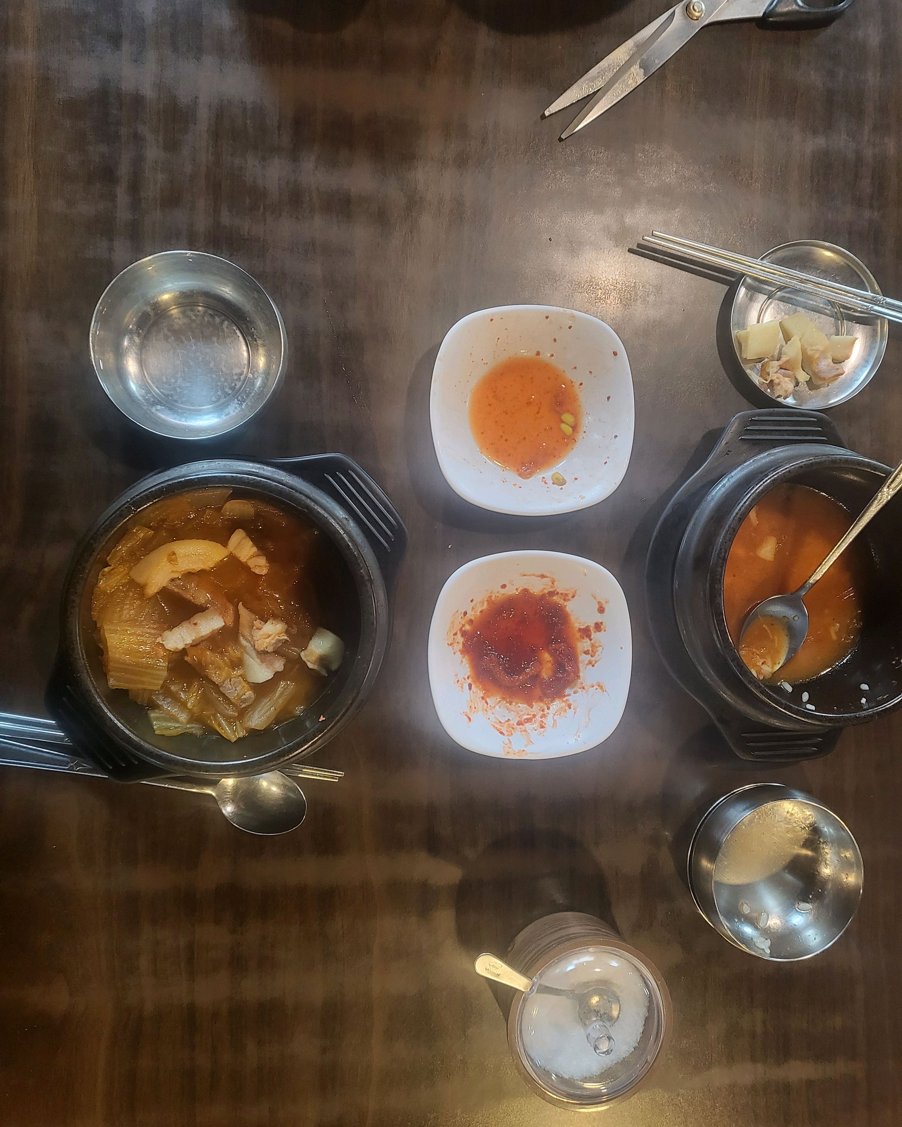 비오는날~ 따스한 김치찌개 한그릇! 너무좋아요 ♡♡♡♡♡ - 천호동 맛집 명품 기사식당 뚝다리 김치찌개