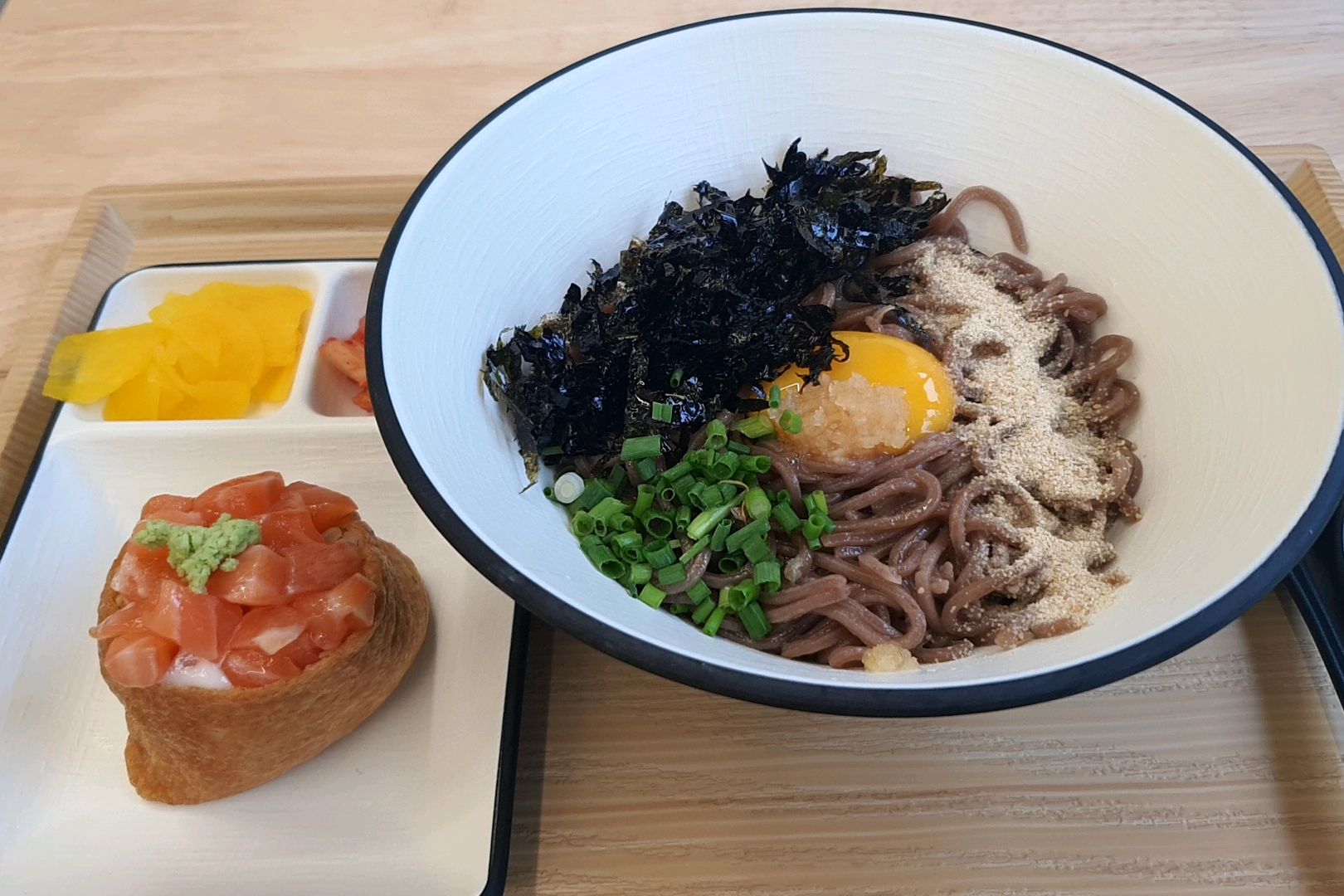 [경리단길 맛집 위드유부] 직접 가본 로컬 리뷰