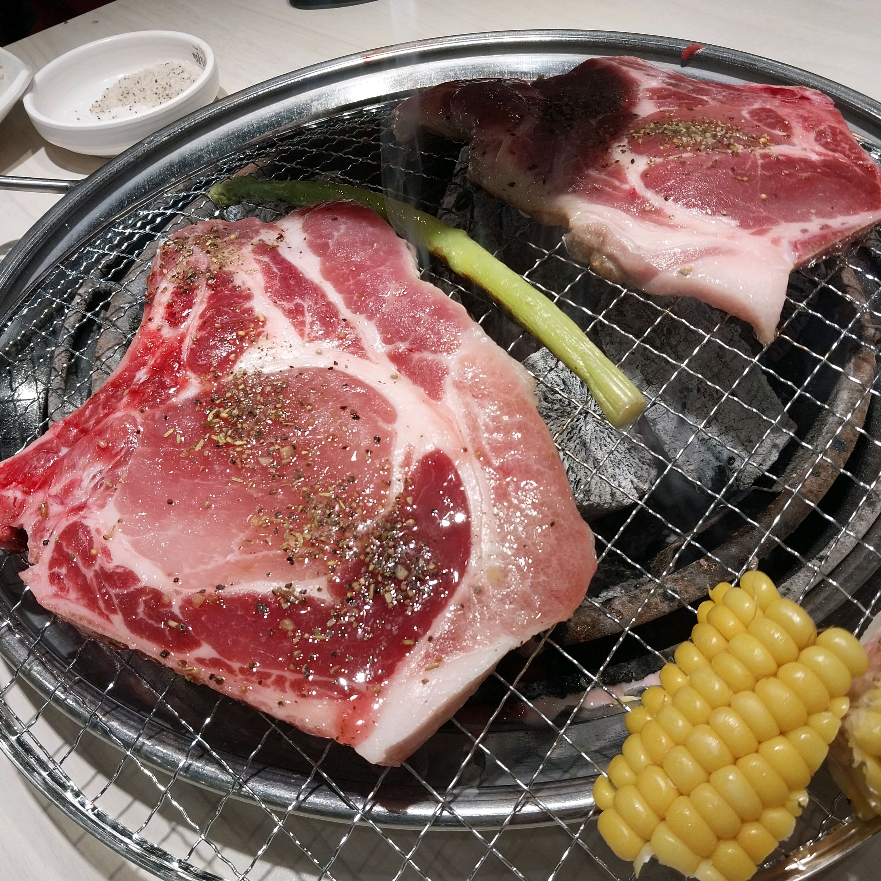 요즘 TV에서 신메뉴 출시되었다고 - 염창역 맛집 명륜진사갈비 서울염창점