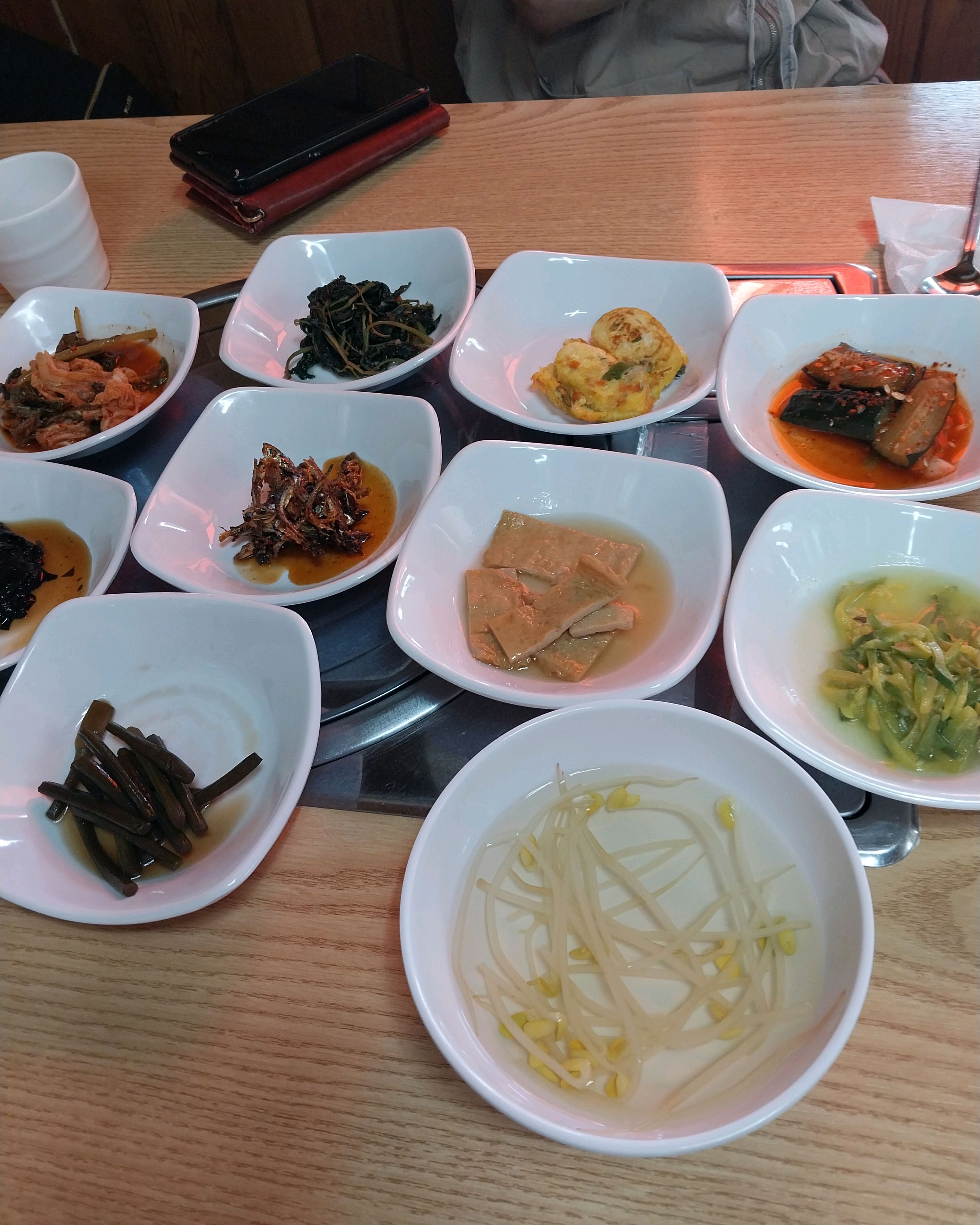 부산송정해수욕장 월깍두기 - 송정 맛집 월깍두기 대구탕