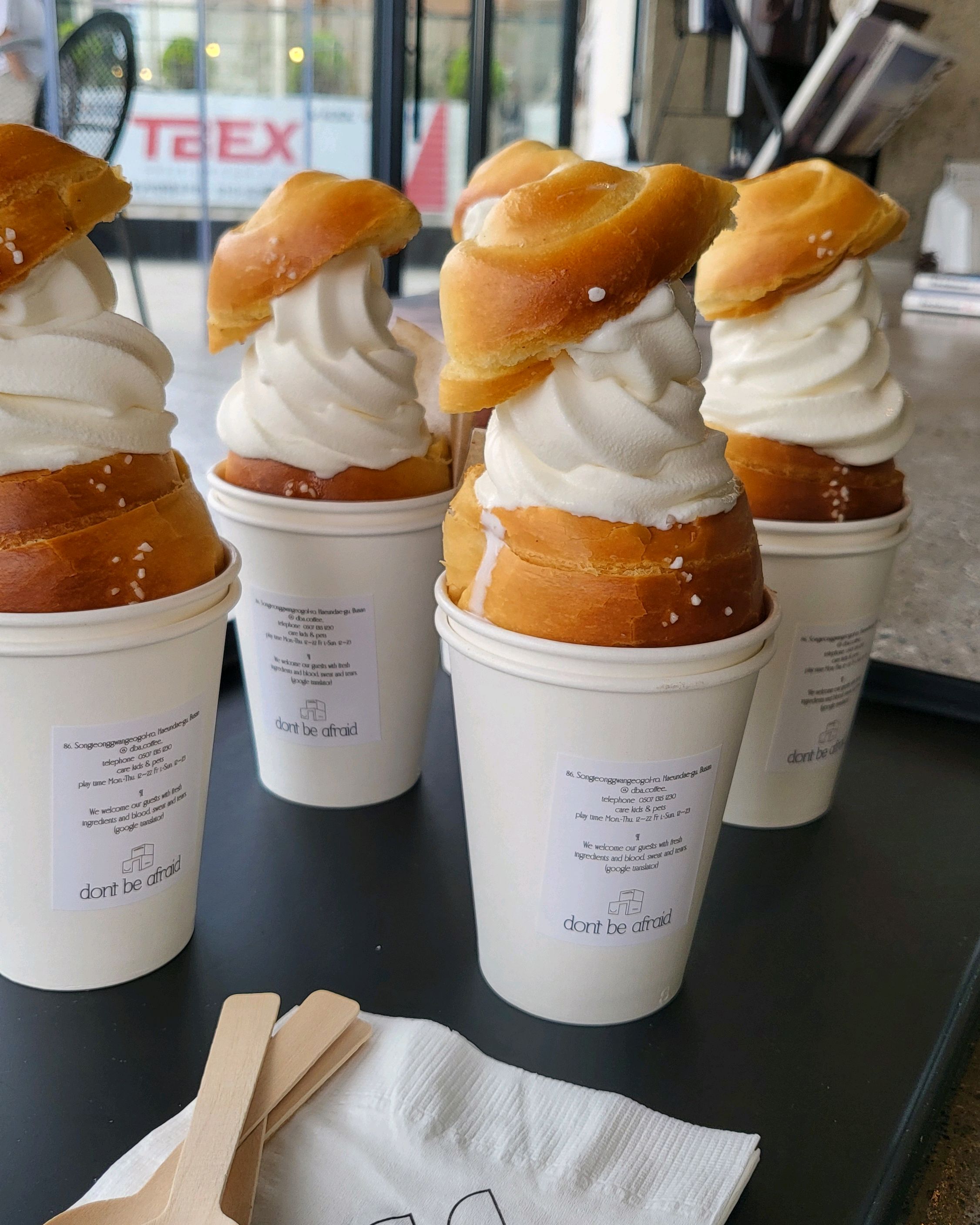 소금빵 아이스크림 맛집이라고 해서 방문했어요. 그런데 커피마저도 맛있네요~^^ 적당한 산미