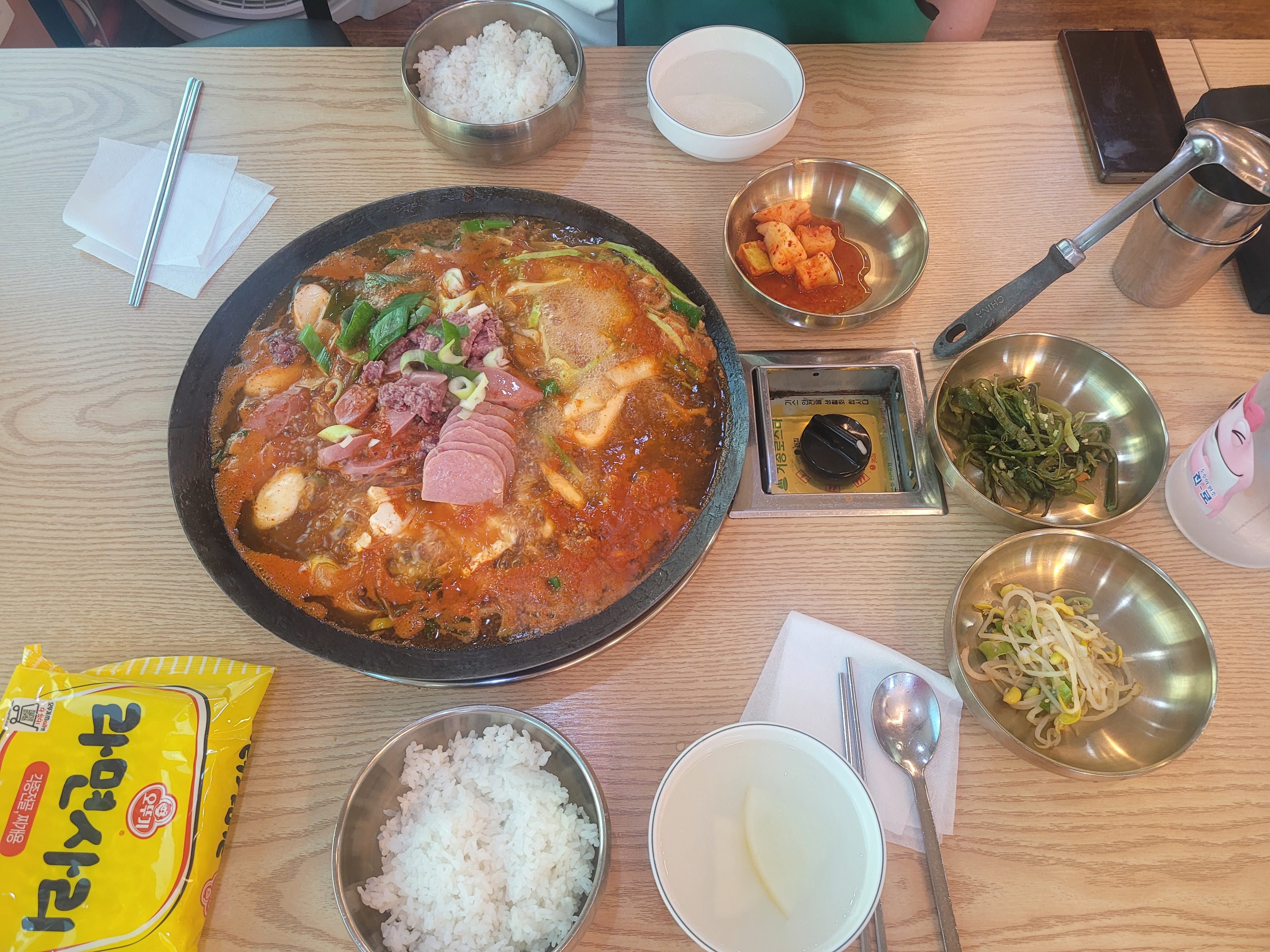 동네에 이런 맛집이 있었다니 ~ - 안양 맛집 두꺼비부대찌개