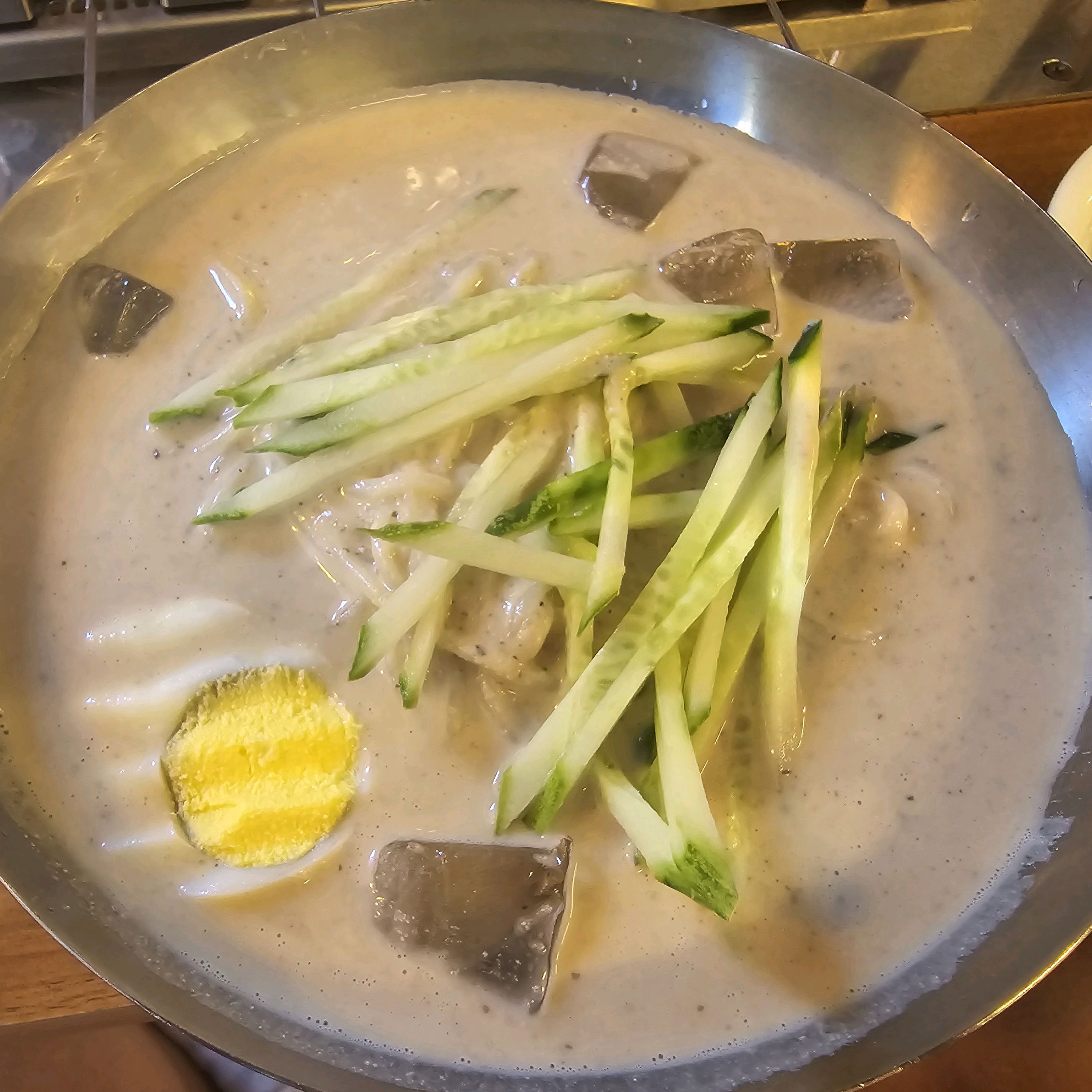  한국 서울 방배역 주변 중식당 진미도삭면