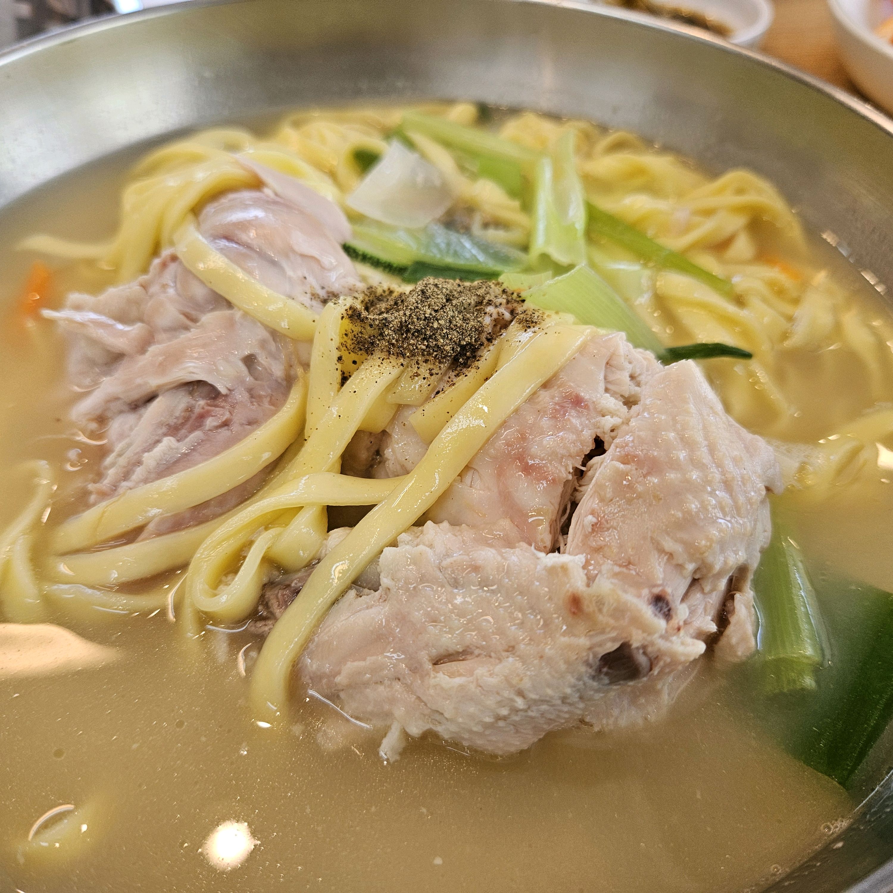 방화역식당 정가네닭국수
