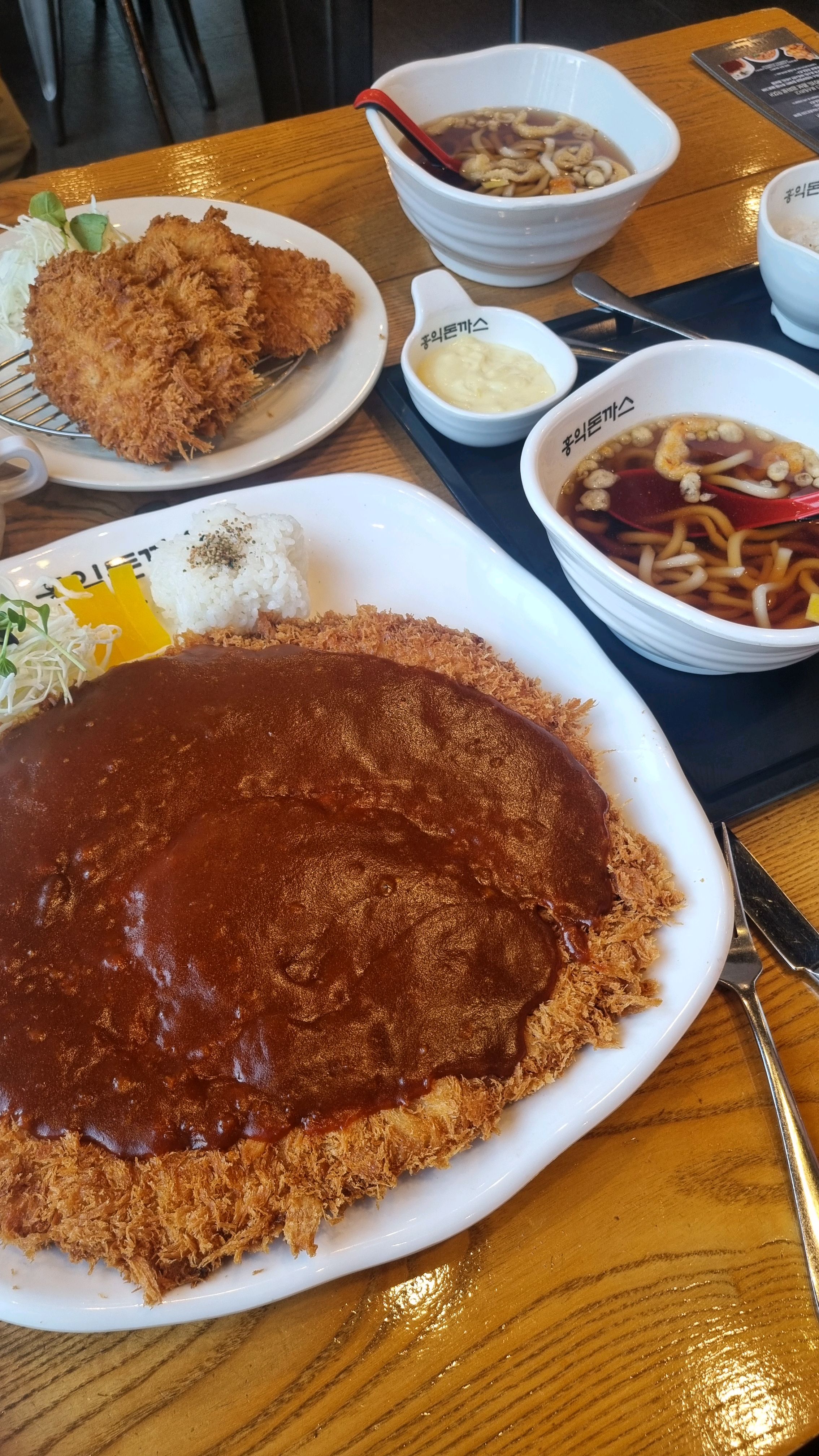 일단 양만 많아요 - 의정부 신곡동 맛집 홍익돈까스 의정부신곡점