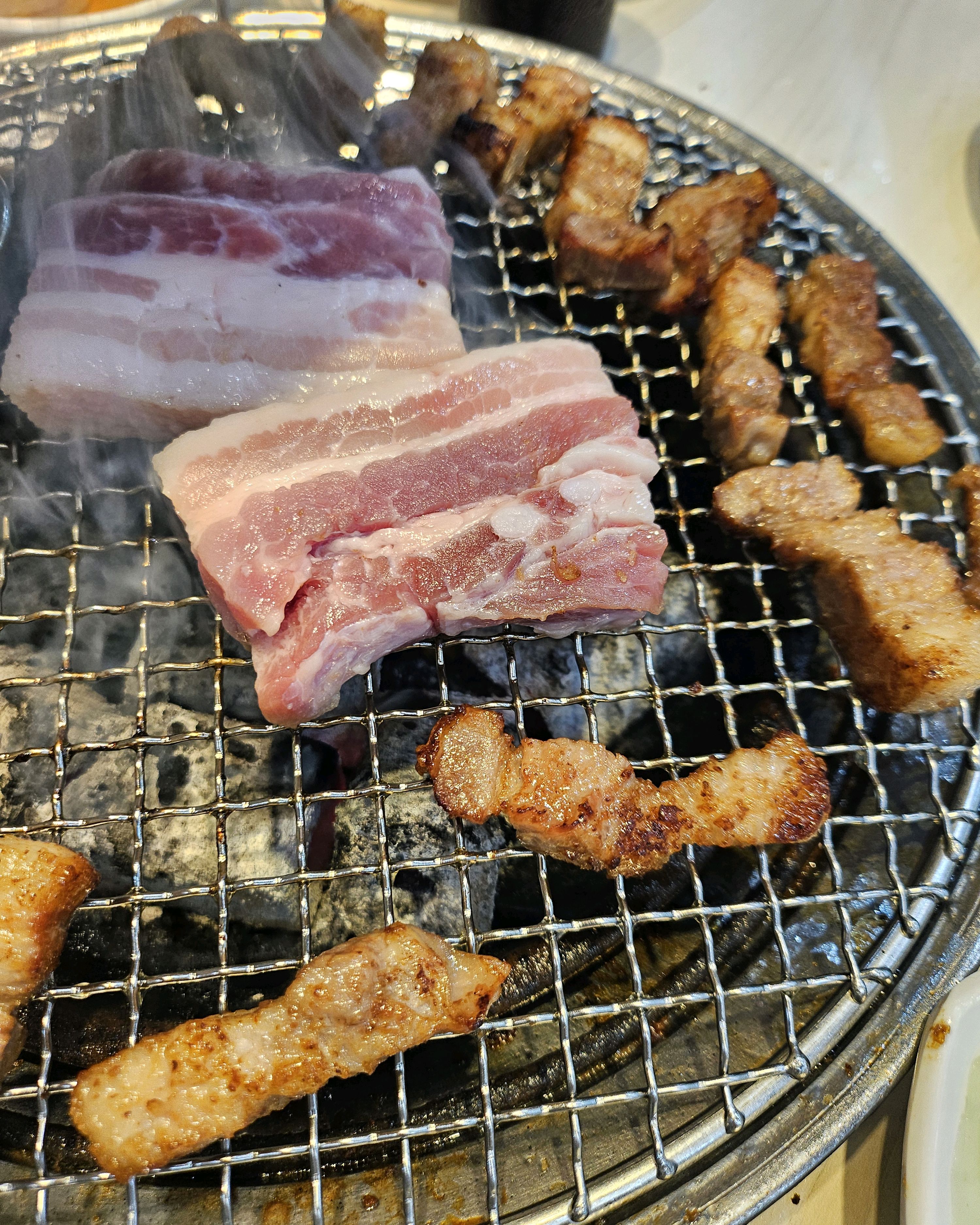 고기 종류도 많고 다 맛있네요 ㅎㅎㅎ 생일기념 방문했는데 너무 맛있게 먹었습니다~!! ㅎㅎ