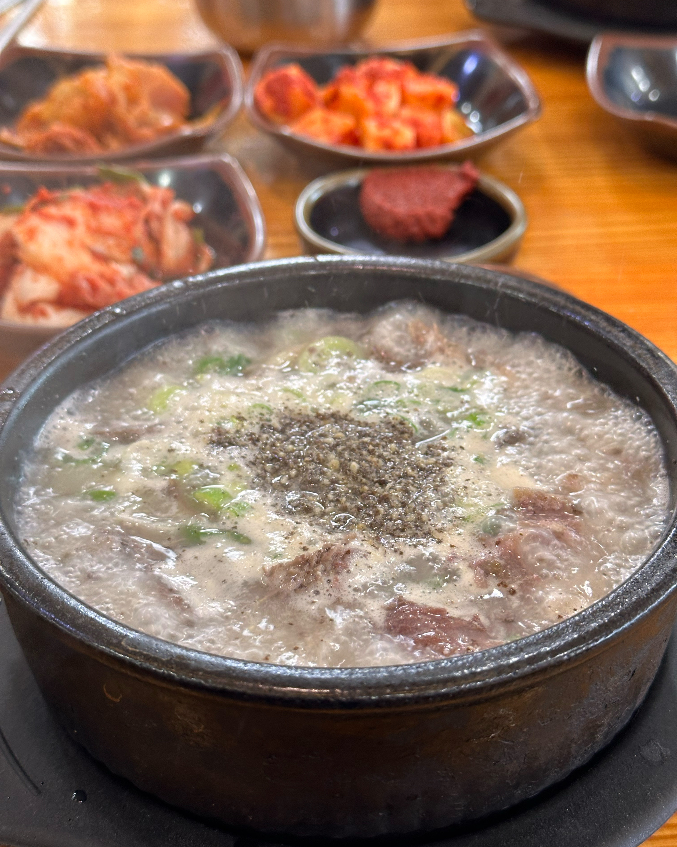 
신창역식당 백간난소머리국밥
