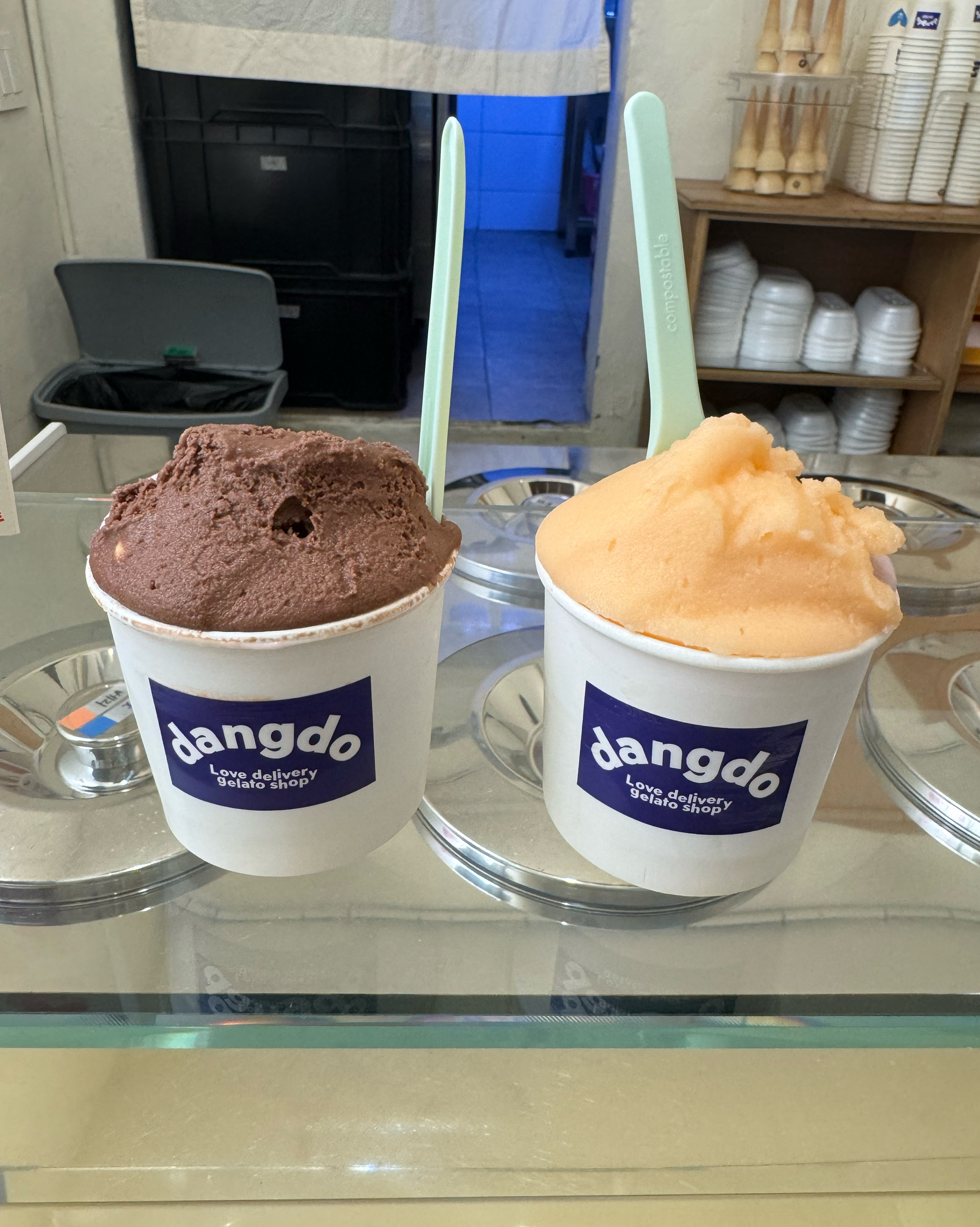 젤라또는 여기가 최고 ! 진짜 전메뉴 다 맛있어요 ! - 망원동 맛집 당도
