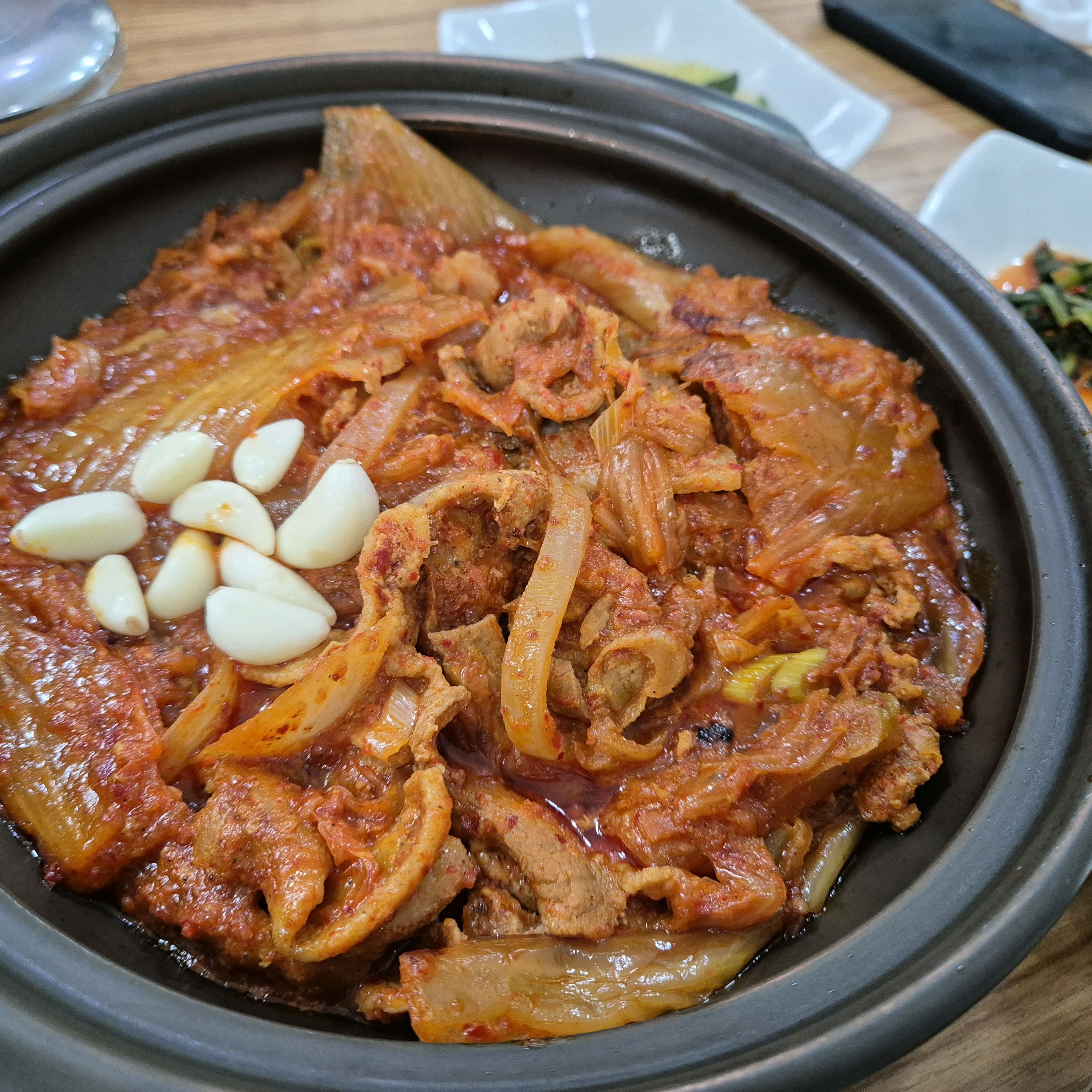 삼겹김치찜 너무 맛있어서 남편이랑 또 왔어요. - 송정 맛집 엄마손대구탕