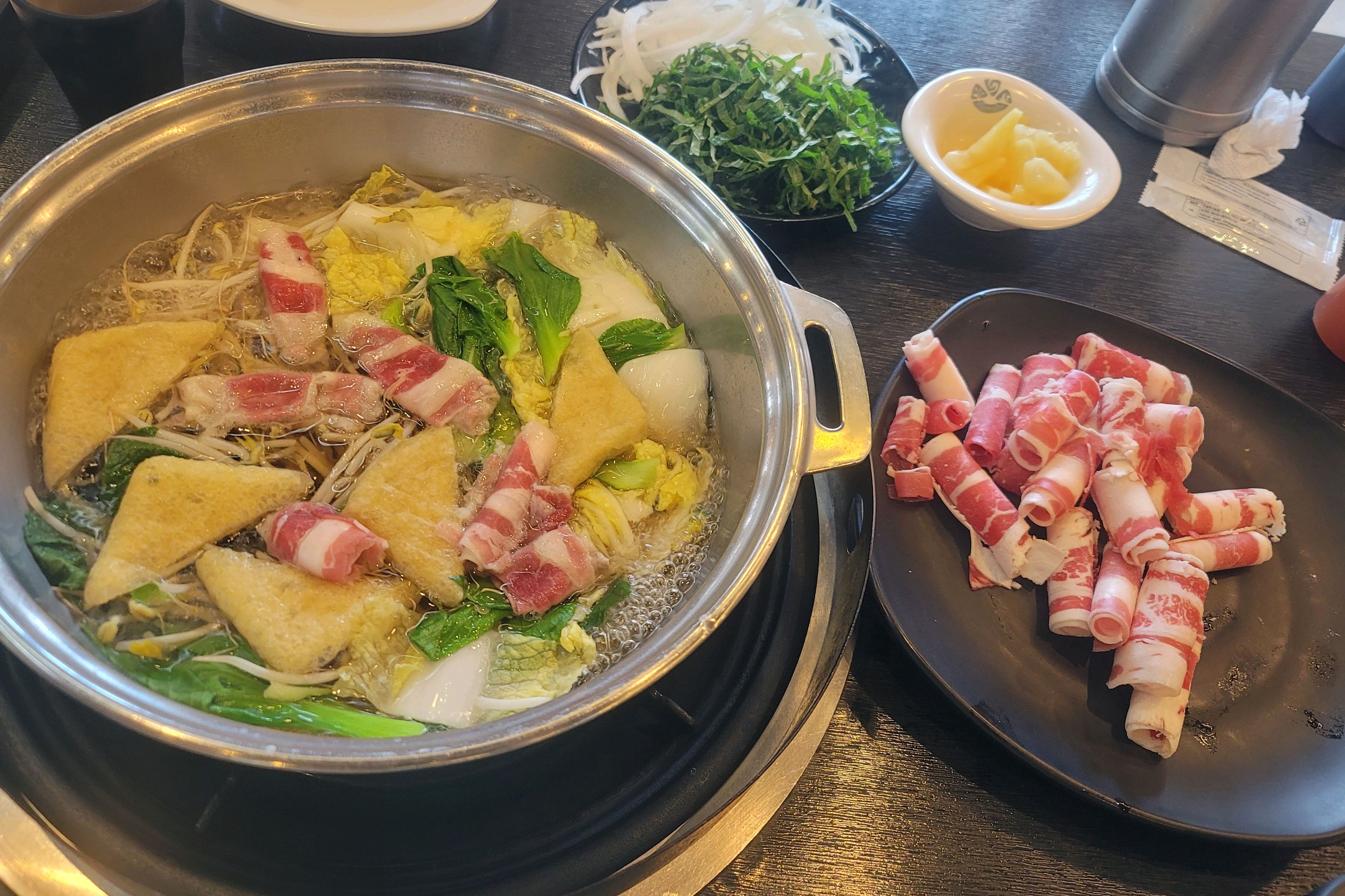 일주일에 두번을 갔는데도 물리지 않는 신선함이다 - 제천 맛집 소담촌 제천점
