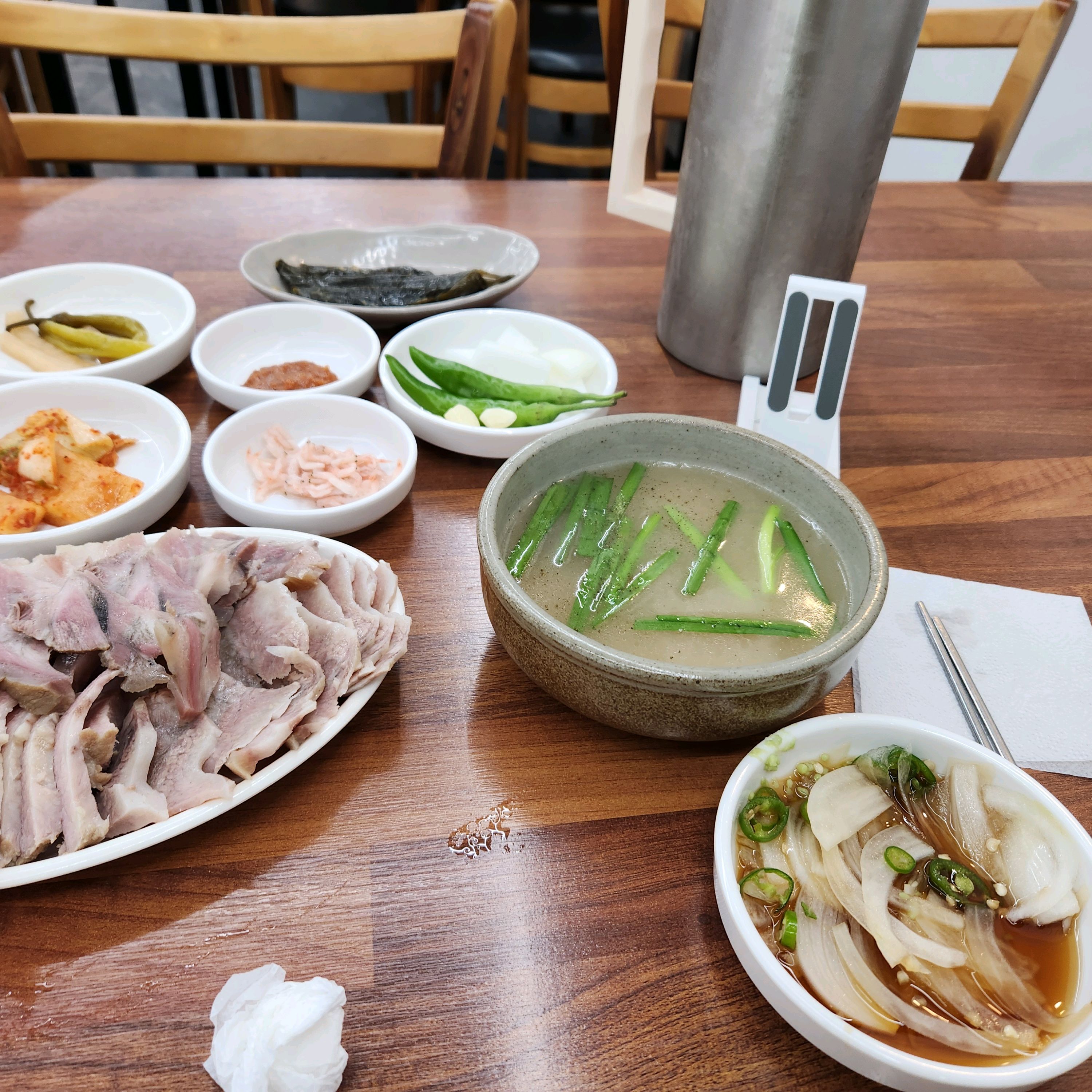 [부산역 맛집 괴정집 괴정돼지국밥&머리수육] 직접 가본 로컬 리뷰