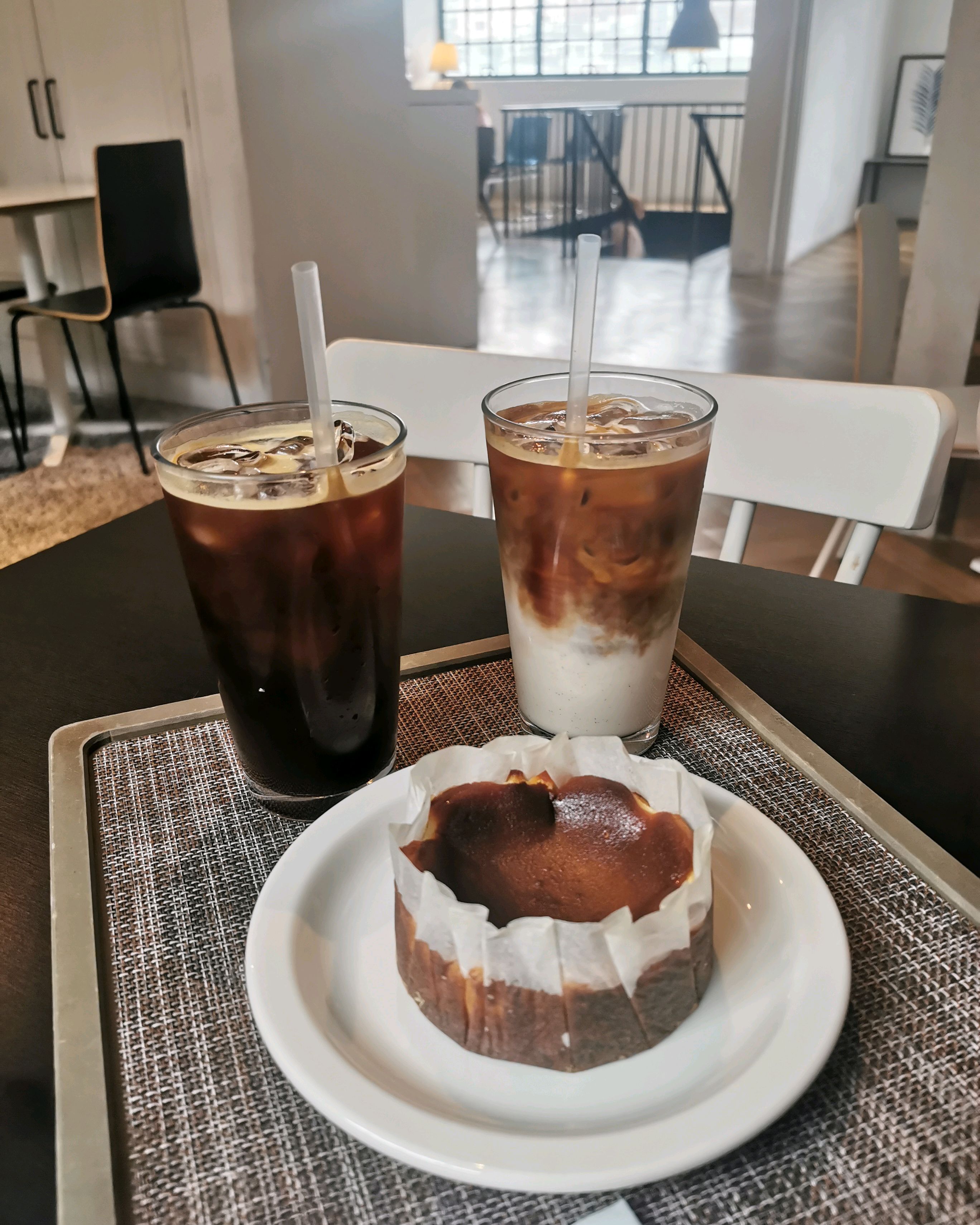 [경리단길 맛집 EverythingButTheHero] 직접 가본 로컬 리뷰