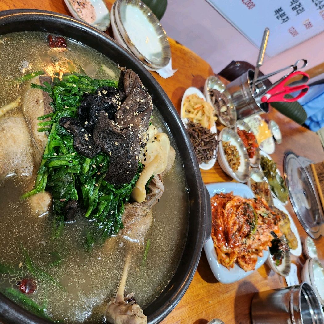  연신내역 오리백숙 전문점 만석궁
