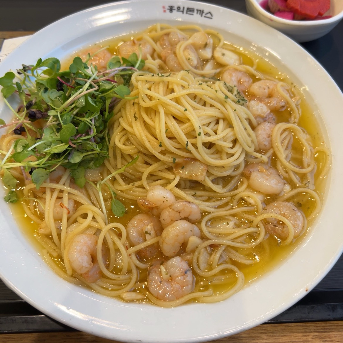 양이 엄청 많아요!!ㅋㅋ 둘이서 하나 먹어도 될 정도! - 울산 매곡 맛집 홍익돈까스 울산매곡점