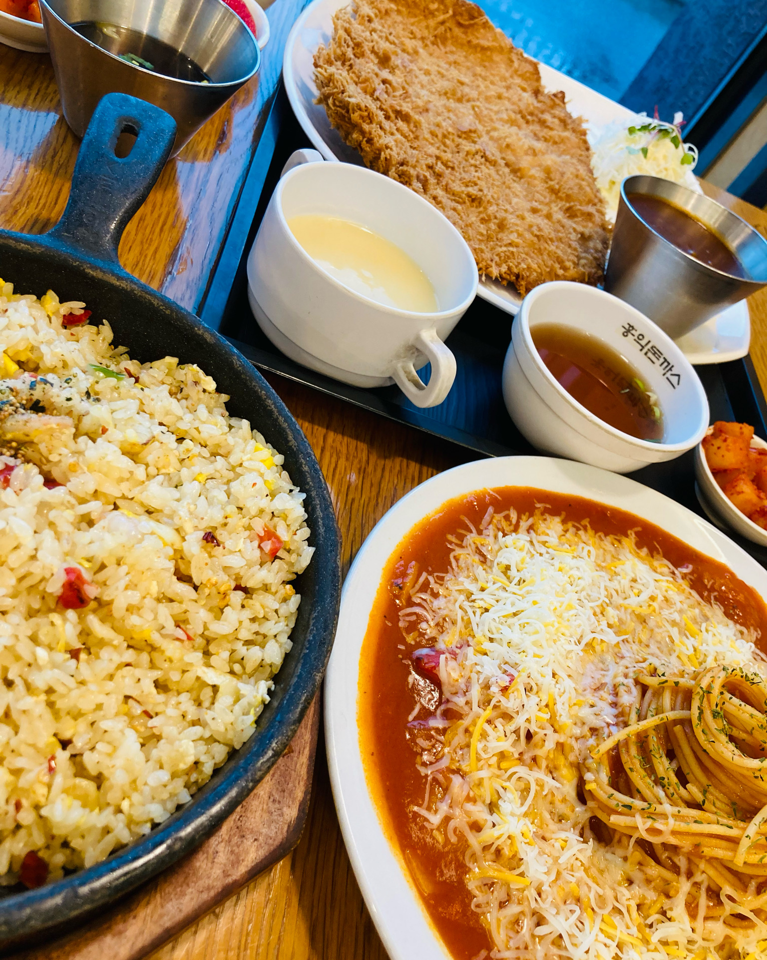 스파게티가 먹고싶은 아이와 오랜만에 방문했어요. - 제주 아라동 맛집 홍익돈까스 제주아라점