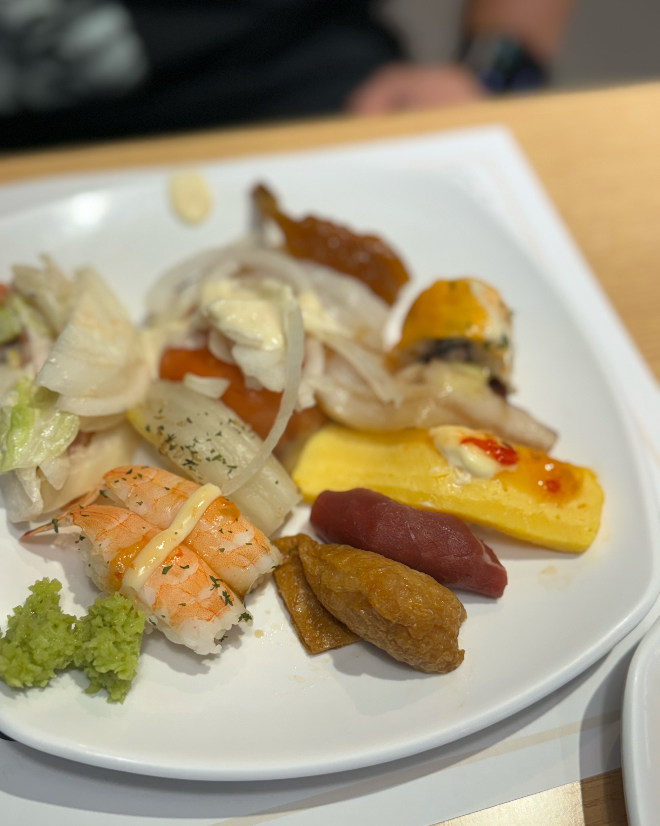 매장이 넓어서 모임장소로 적합할 거 같아요! - 명동 맛집 다이닝원 명동점