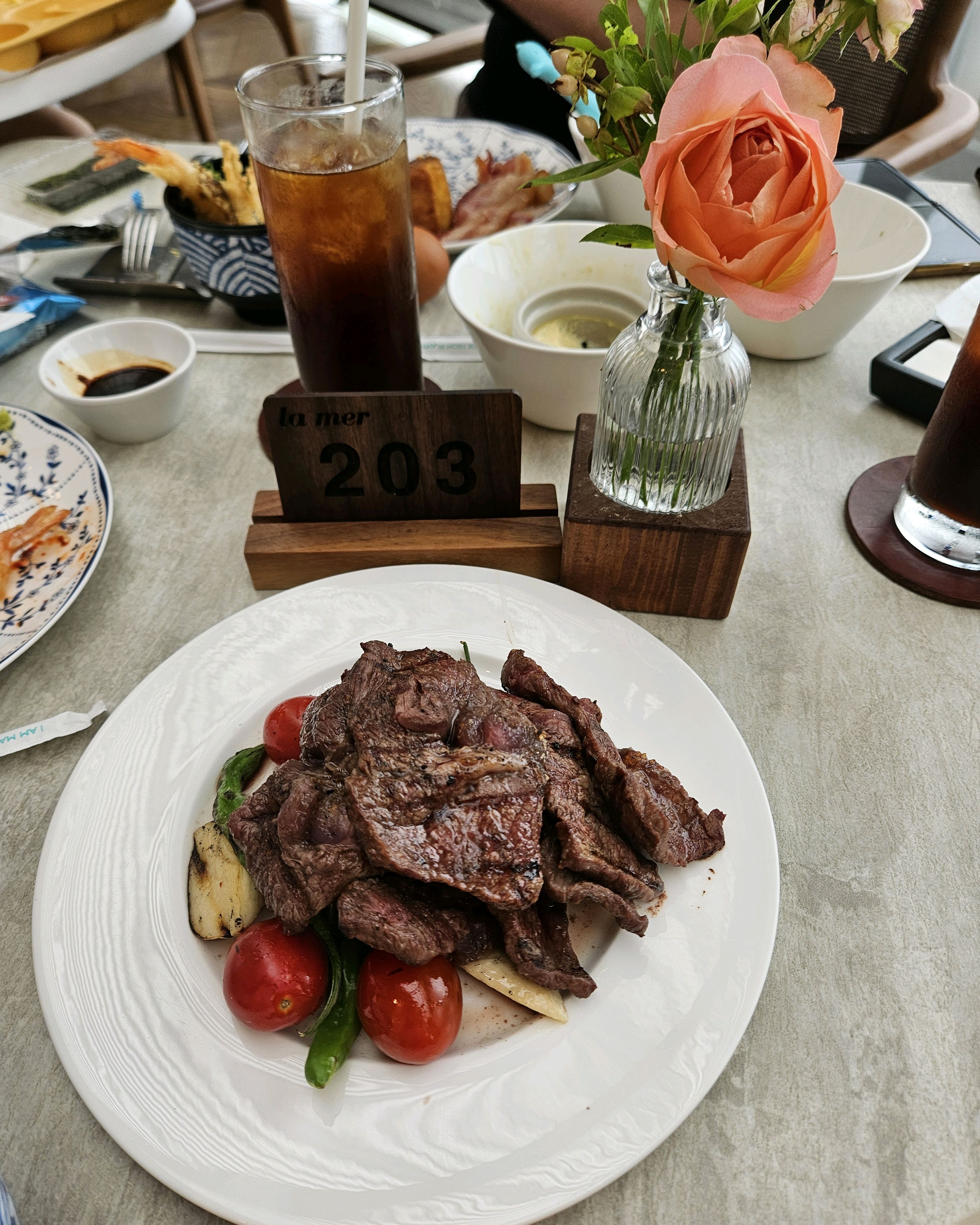 아난티 코브에서 숙박하고 조식으로 왔어요~ 알차고 맛도 좋아요! 너무 가짓수가 많지도 않고