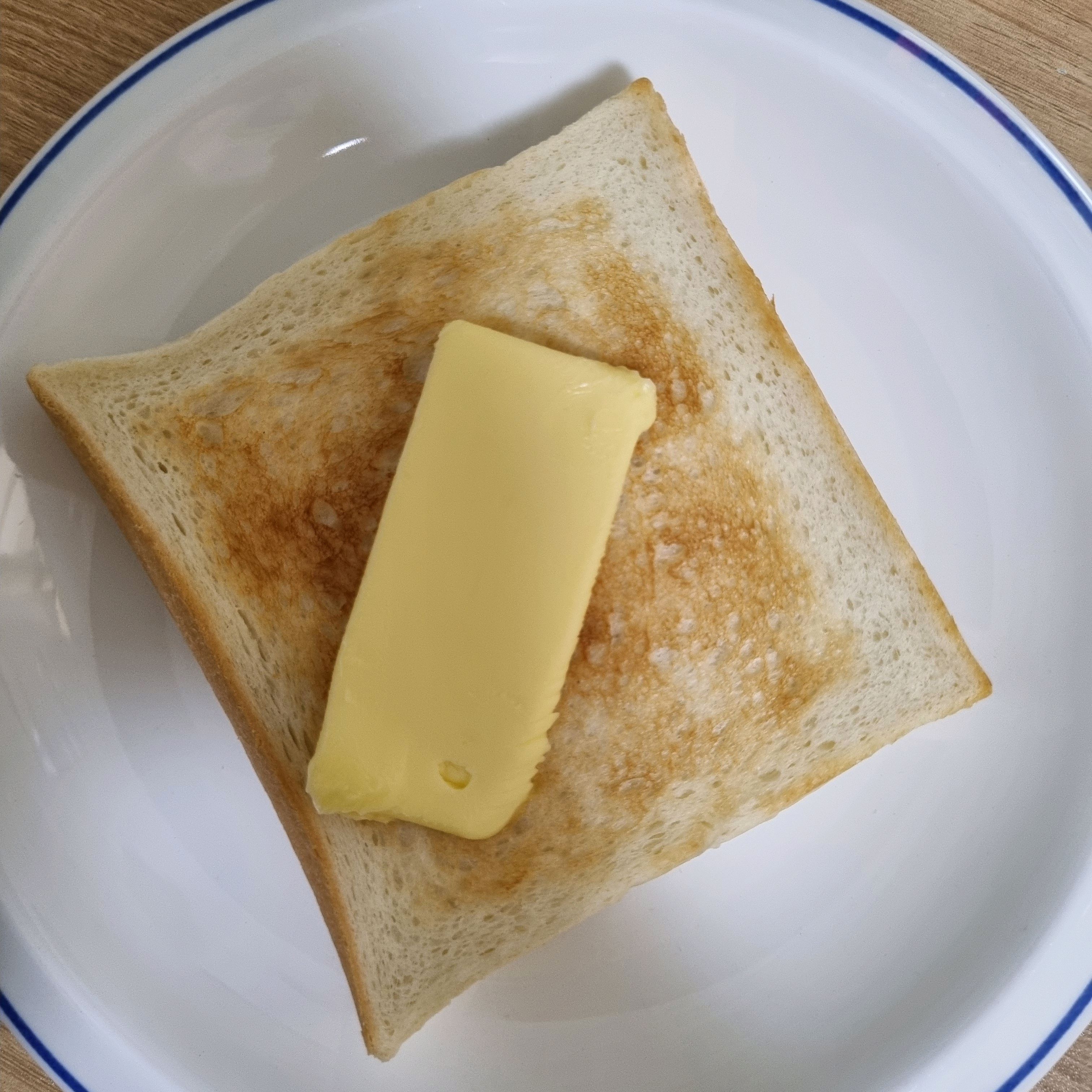 빵 봉투 열자마자 맛있는 냄새에 - 미사 맛집 화이트리에 하남점