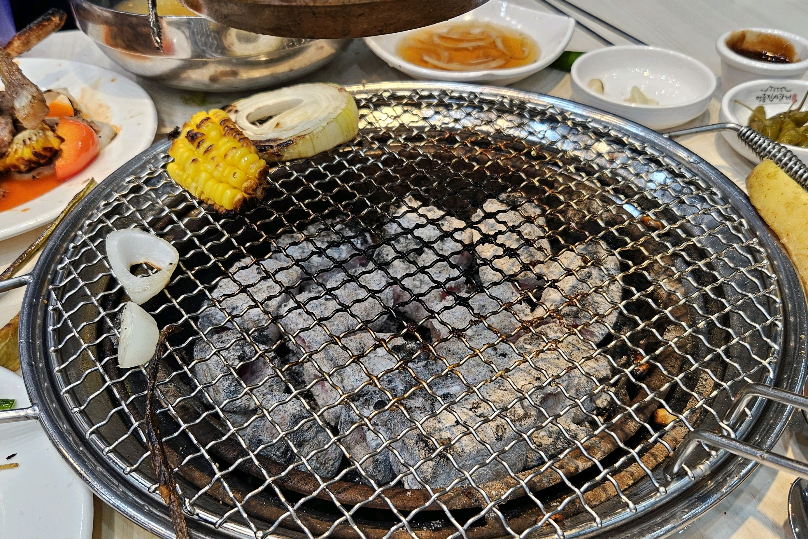 정신차리고보니 접시만 쌓여있더라 - 인천 도화동 맛집 명륜진사갈비 인천도화점