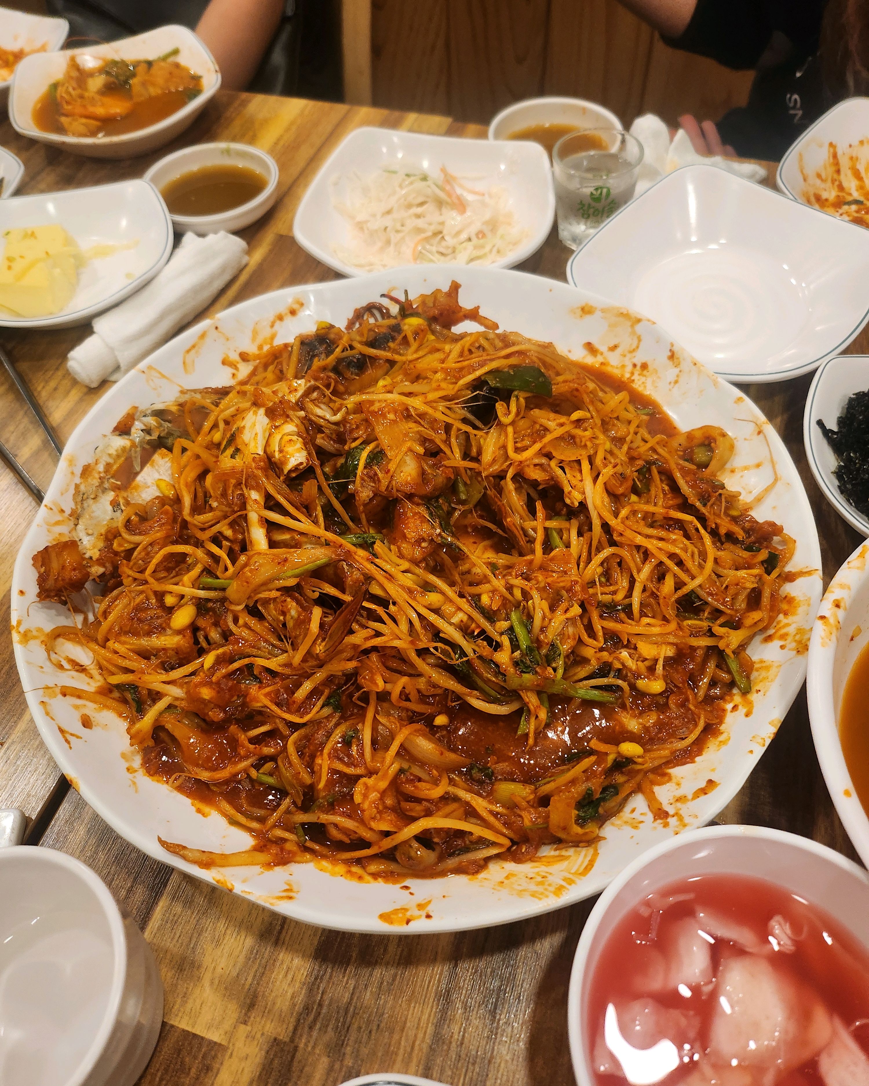 
서울시 동대문구 장안동 맛집 장안동 먹깨비 간장게장 해물아구찜