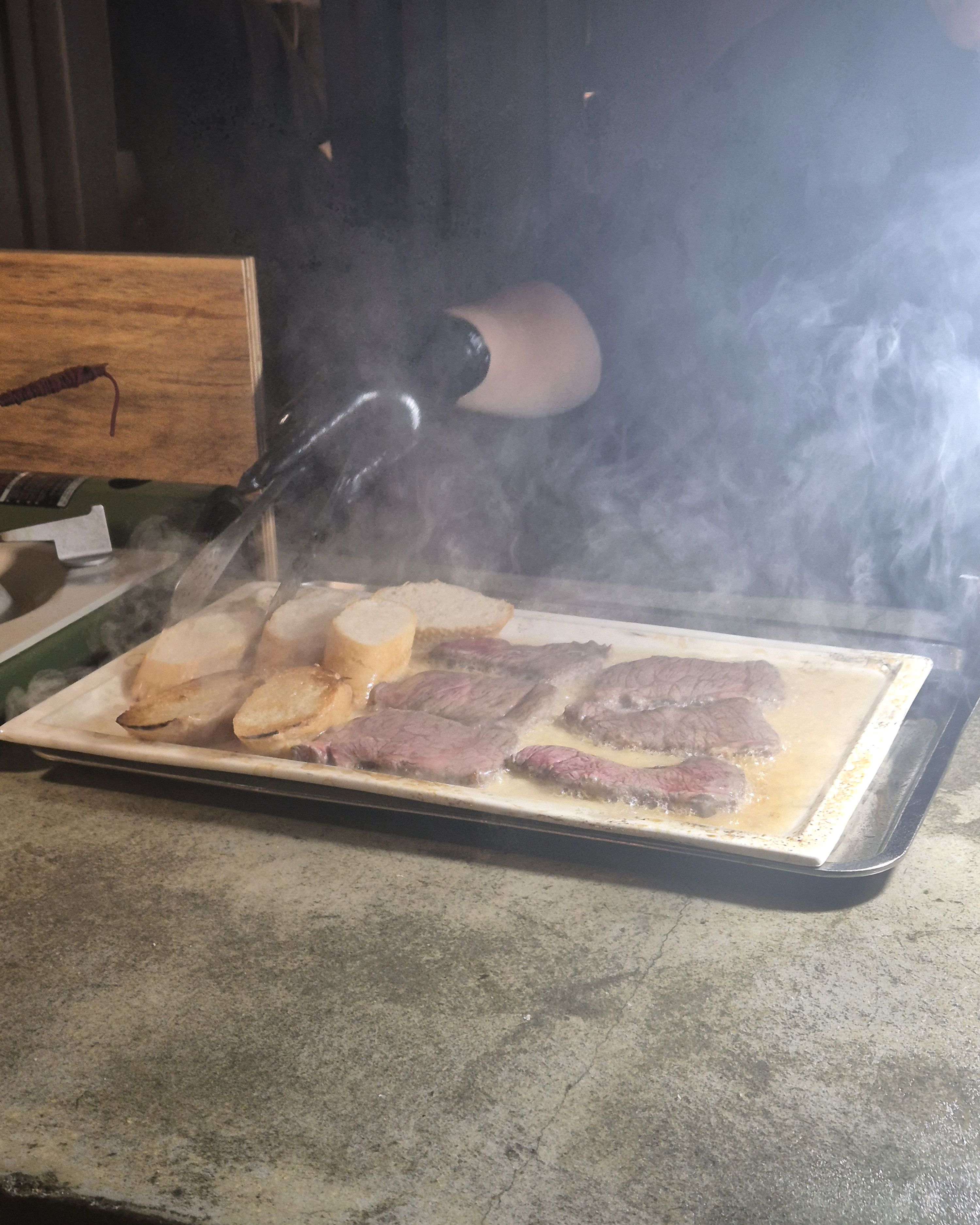 [경리단길 맛집 여인숙] 직접 가본 로컬 리뷰