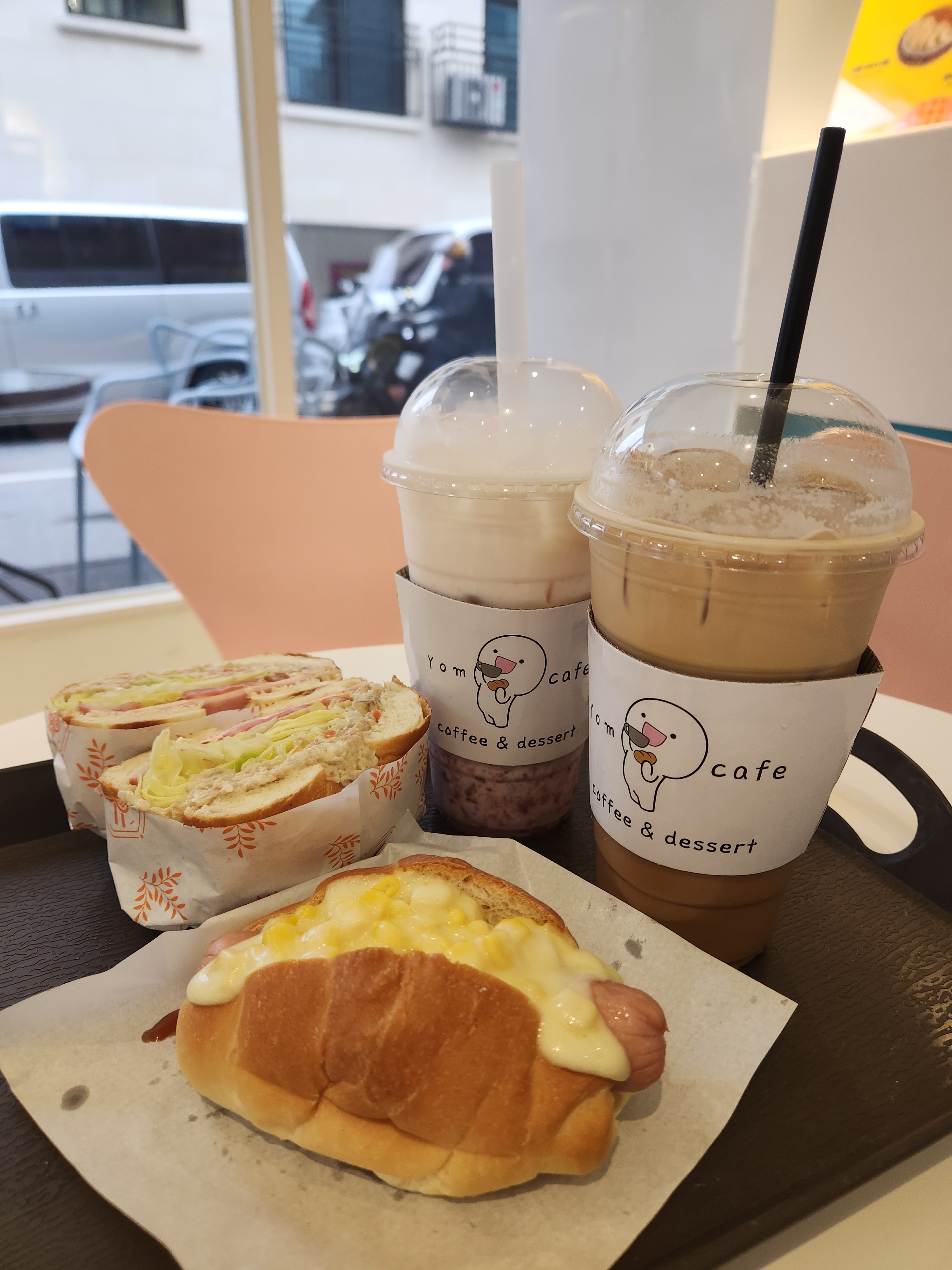 세류동카페 욤카페에서 맛있는 디저트와 음료수는 - 권선동 맛집 욤카페 권선점