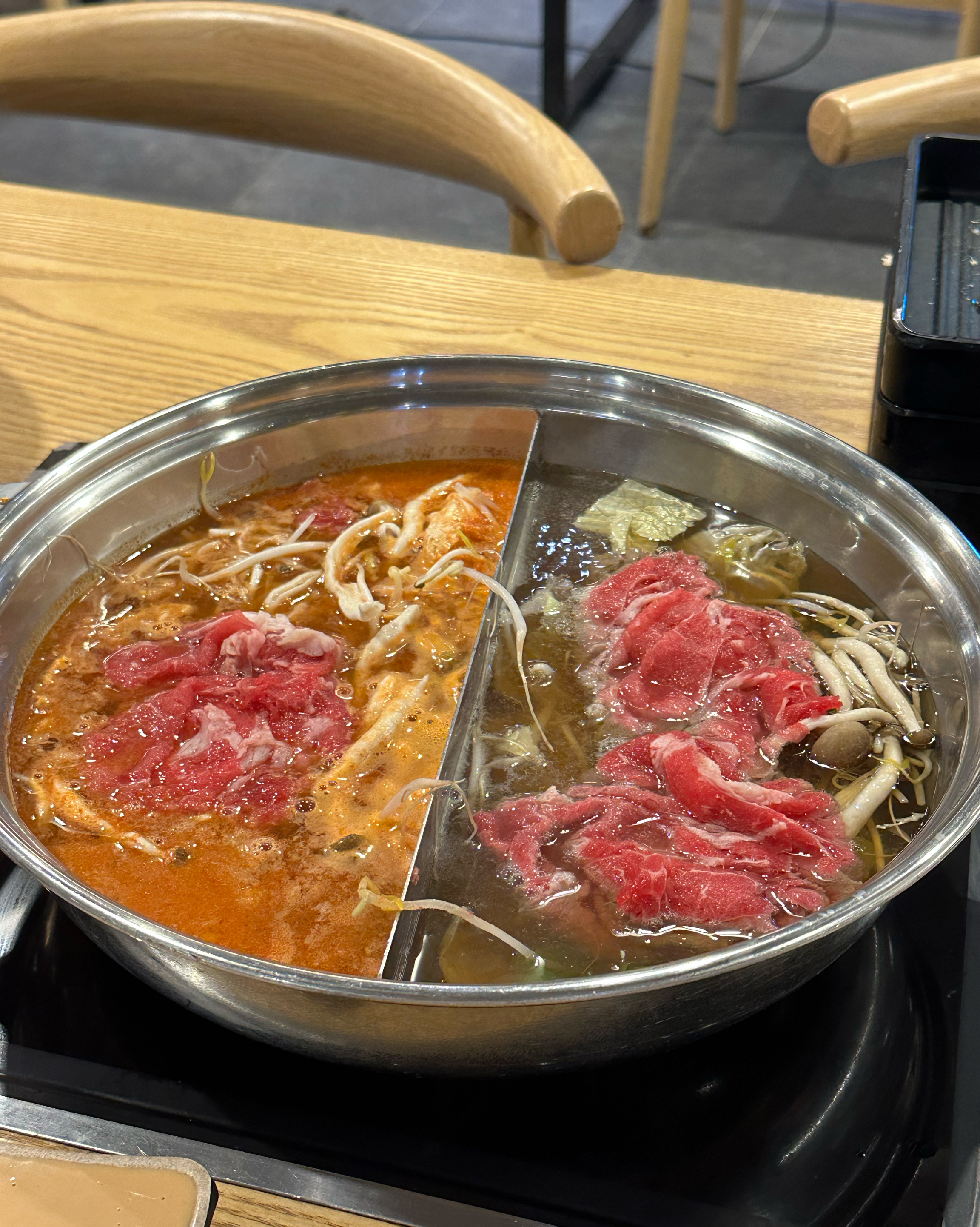 매장도 넓고 좋아요 !! 무한리필이니까 그냥 최고예요 굿굿 - 대구 종로 맛집 샤브20 만경관점
