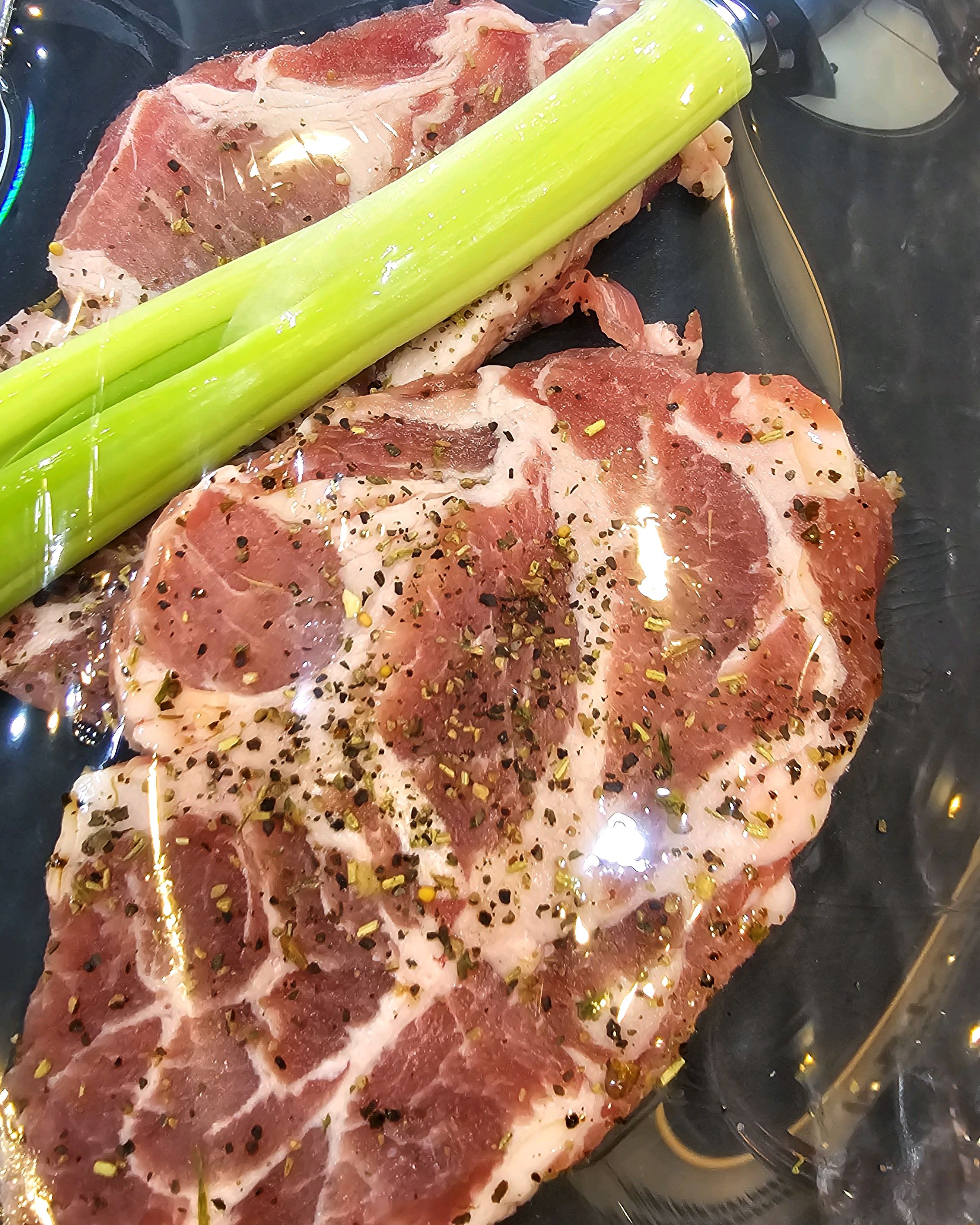 친구네 놀러가면 한번씩 가는 명륜인데 ㅋ ㅑ~ 요즘 이만한 가성비 없을듴 넘나 좋음 :)