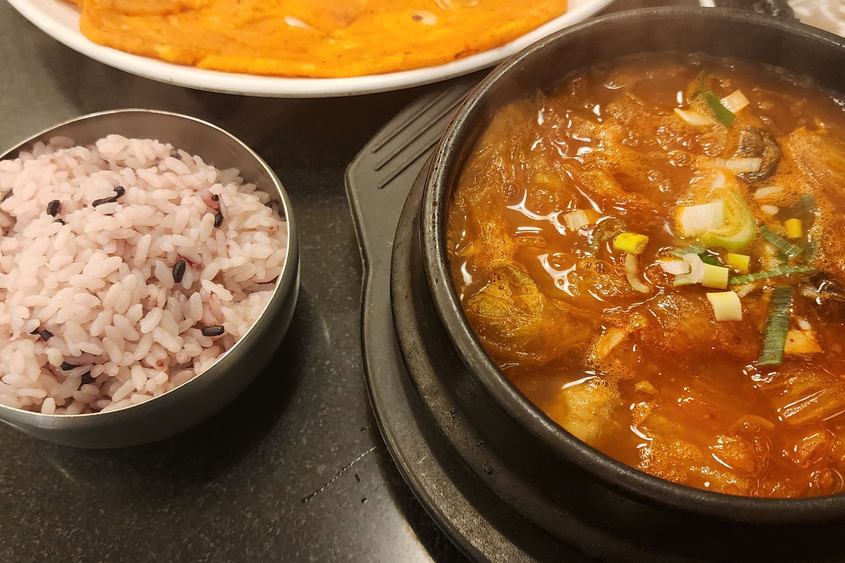 정자역 맛집 오모리찌개 정자점 내돈내산 찐리뷰