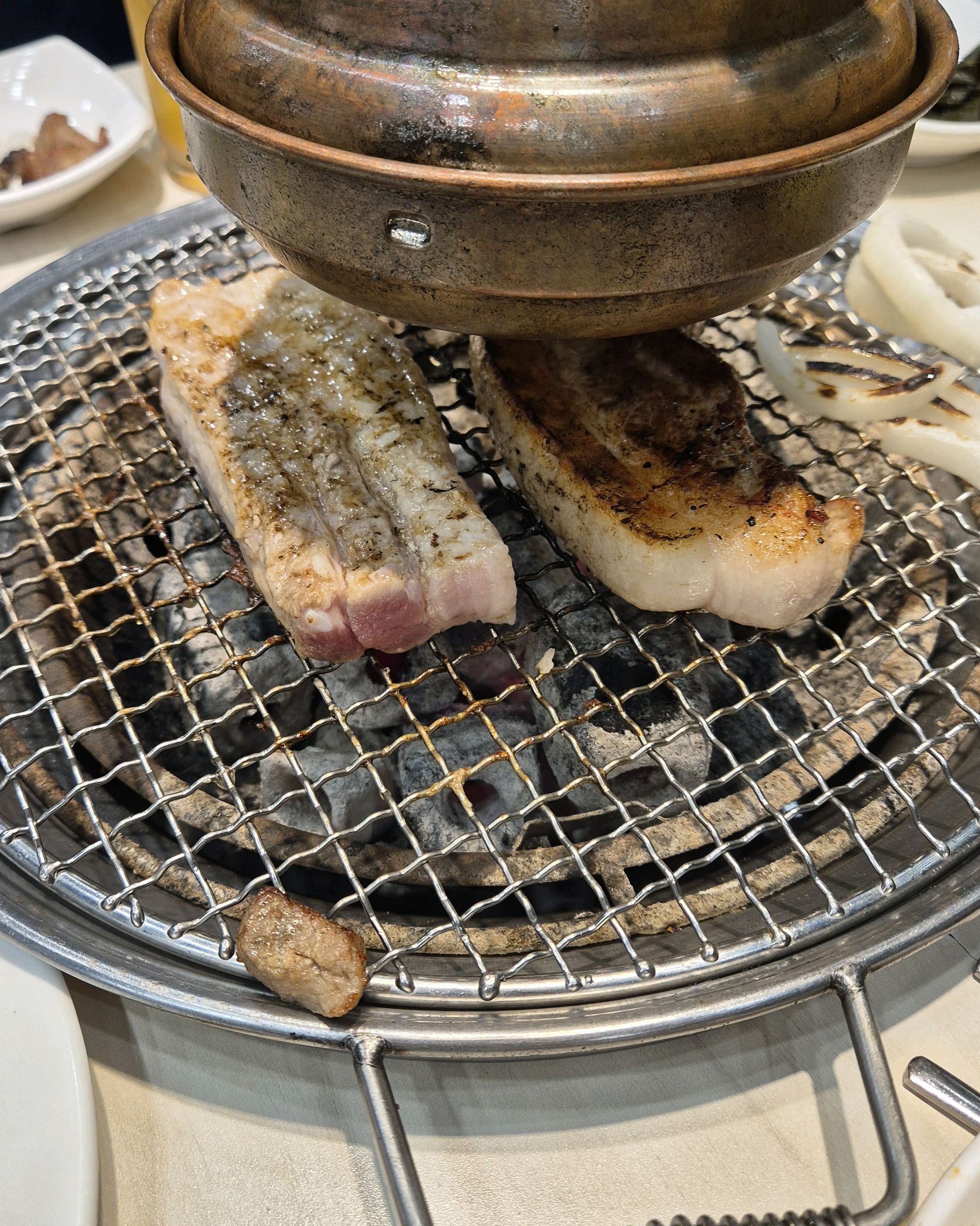 명륜진사갈비 야당점은 처음 방문해봤구요. 기존에 방문했던 타 매장대비 인테리어도 깔끔하고