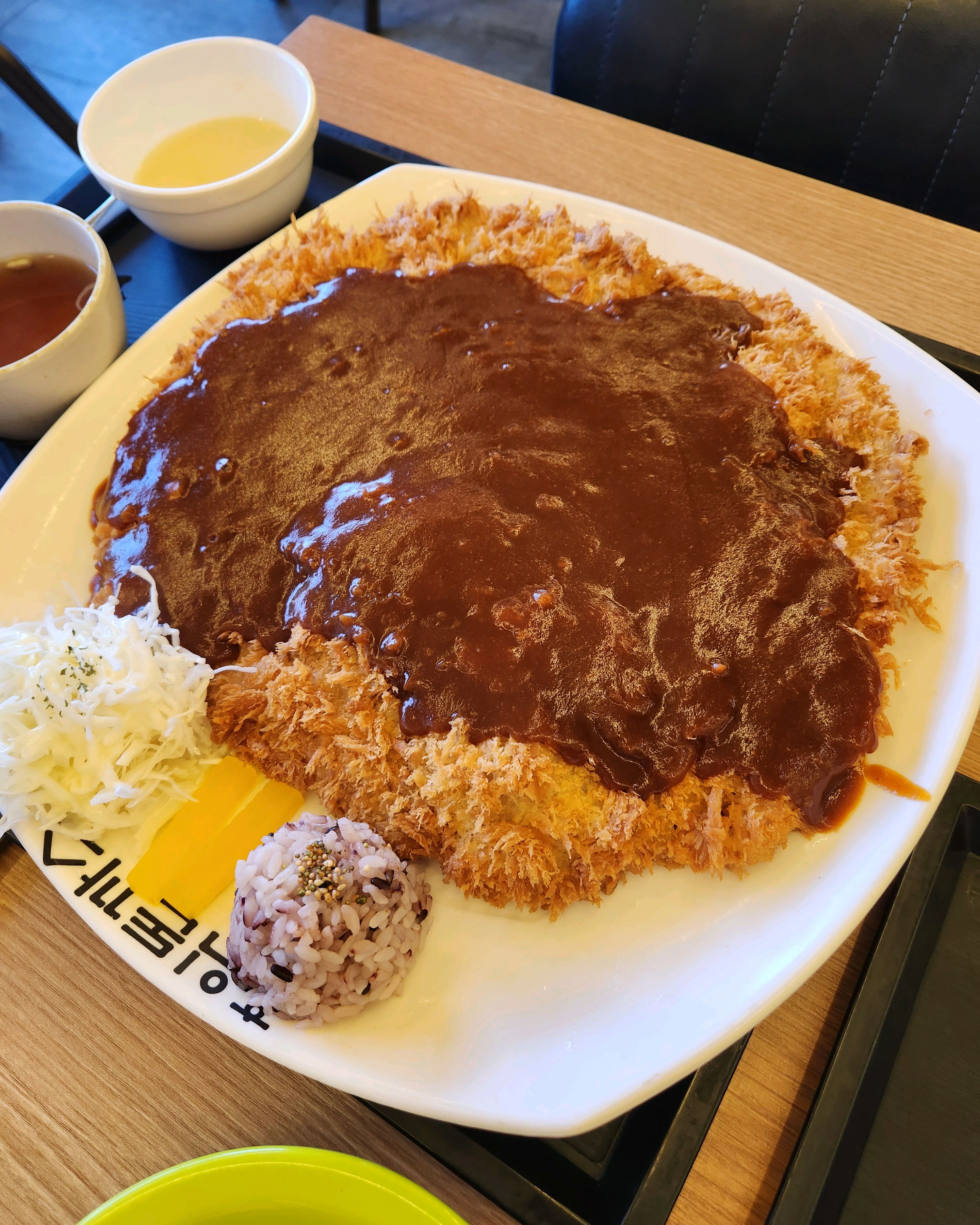홍익돈가스 맛있고 - 전주 호성동 맛집 홍익돈까스 전주호성점