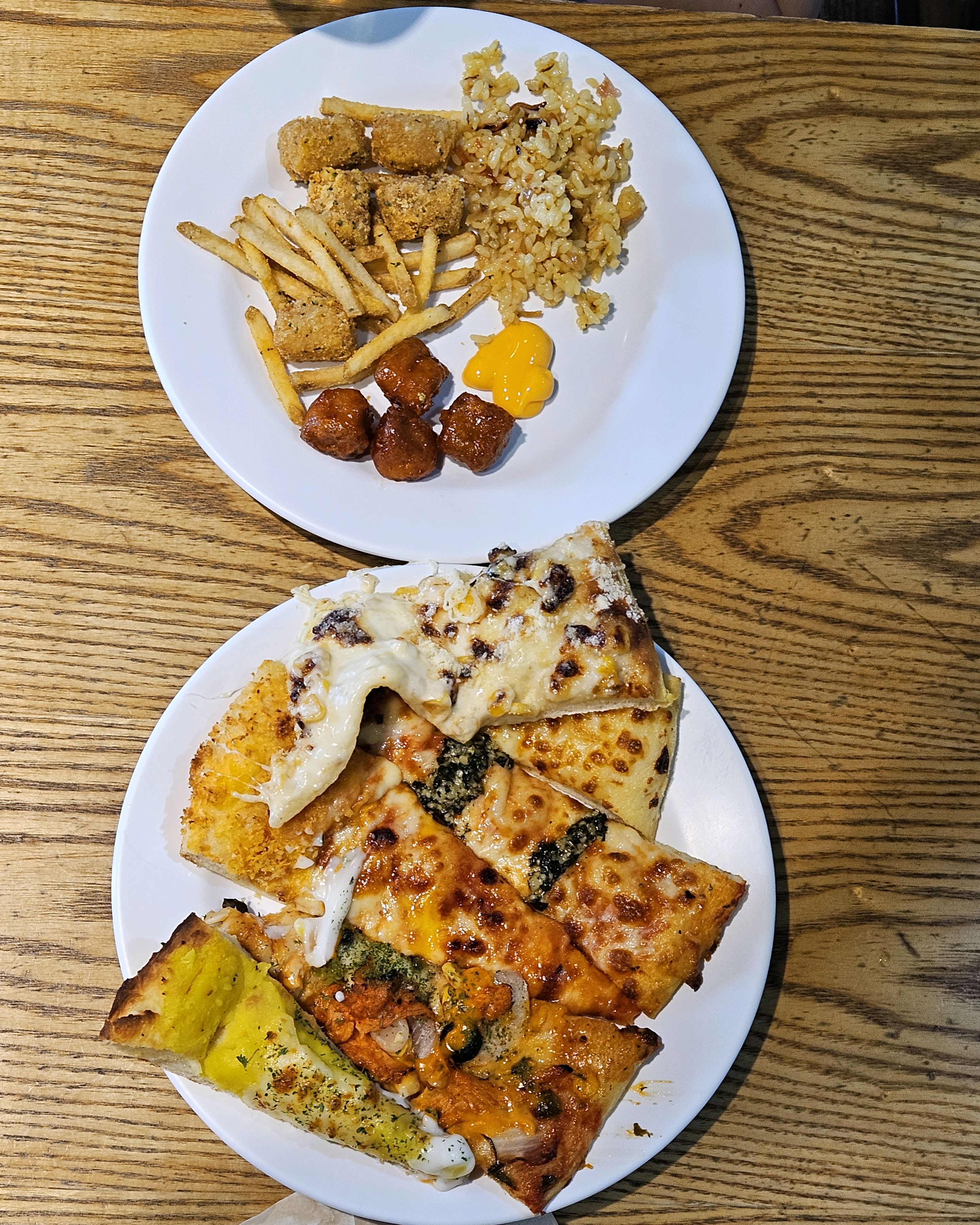 피자몰 답게 피자 종류 많은데 다 맛있네요ㅎ - 성남동 맛집 피자몰 울산점