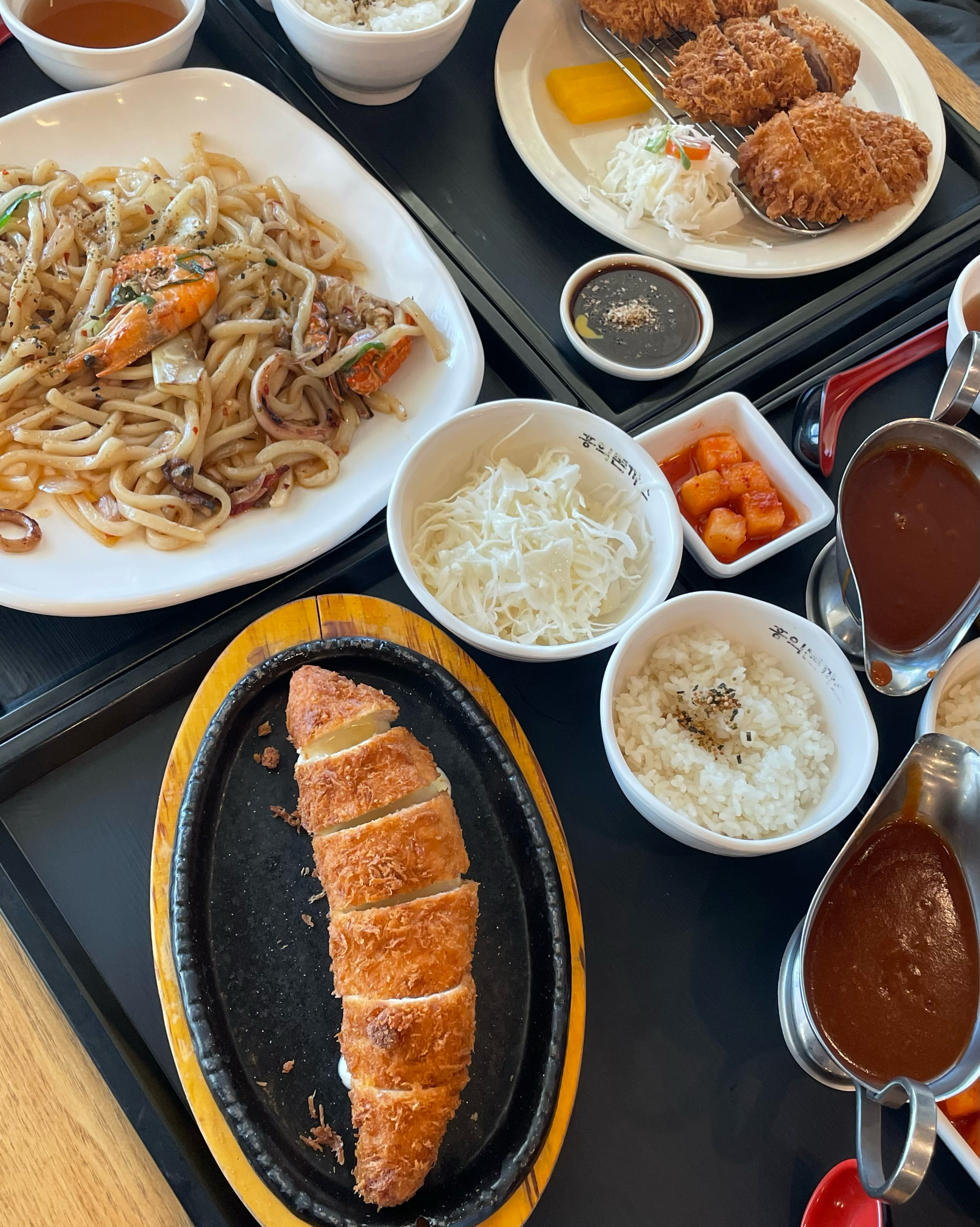 홍익돈까스는 처음인데 여기 왜이렇게 맛있나요 ..?? - 강릉 교동 맛집 홍익돈까스 강릉점