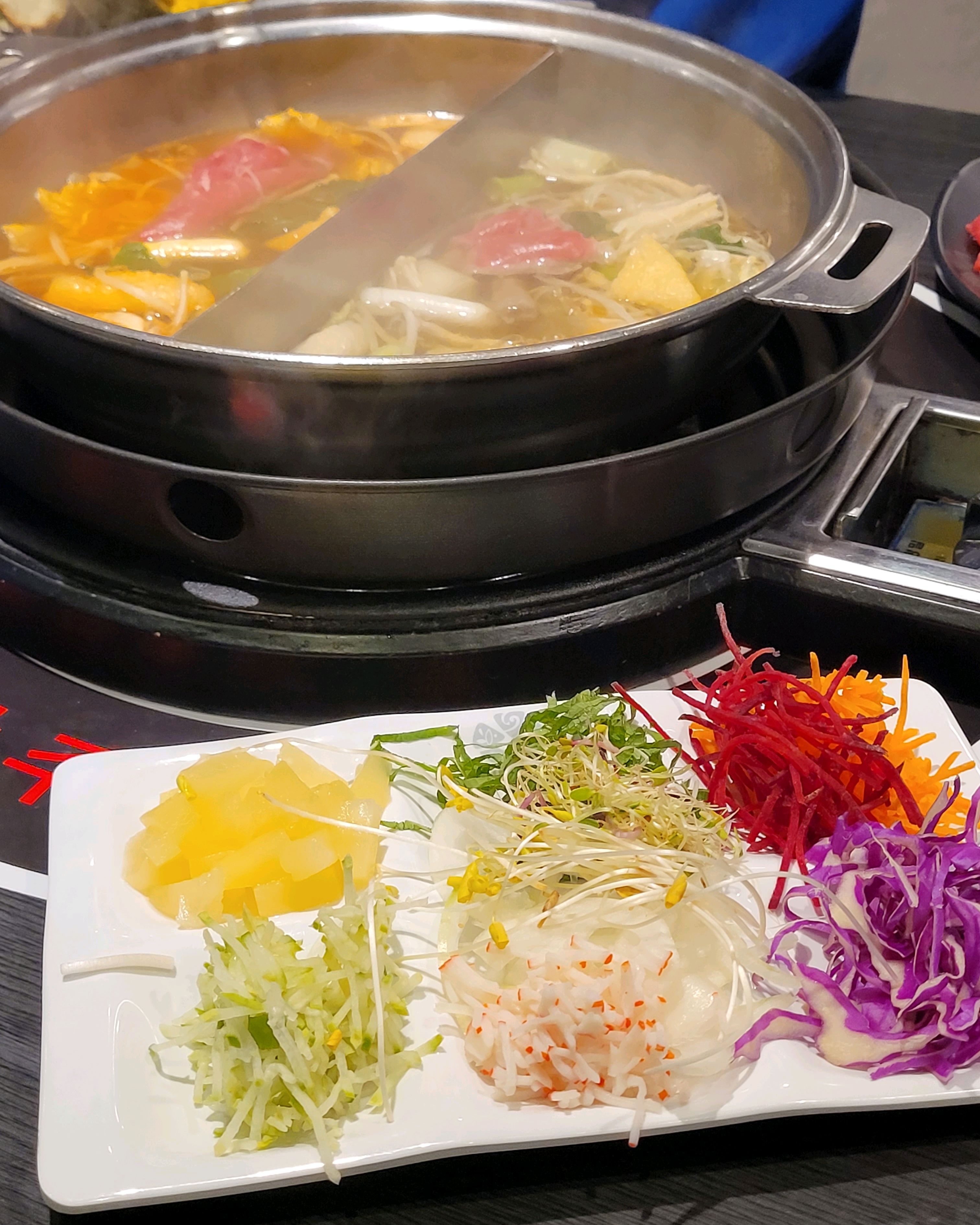 역시 소담촌 월남쌈 너무 맛있어요! 샤브샤브를 이렇게 맛있게 먹은게 얼마만인지~ 카페도 있