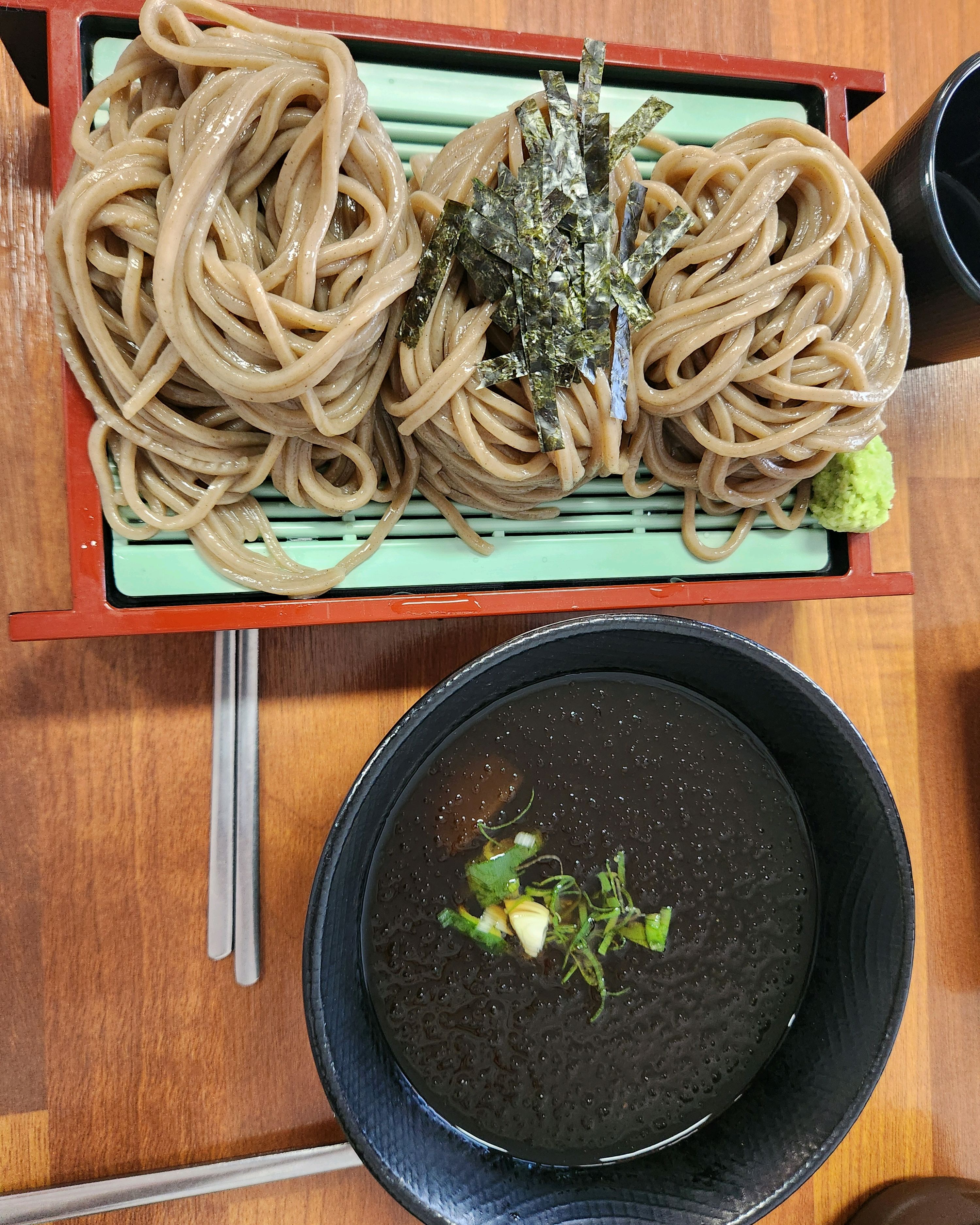 전에 맛나게 먹었던 기억이남아있어서 밥하기도 귀찮고 집에서 뒹굴거리는 아이들 데리고 먹으러