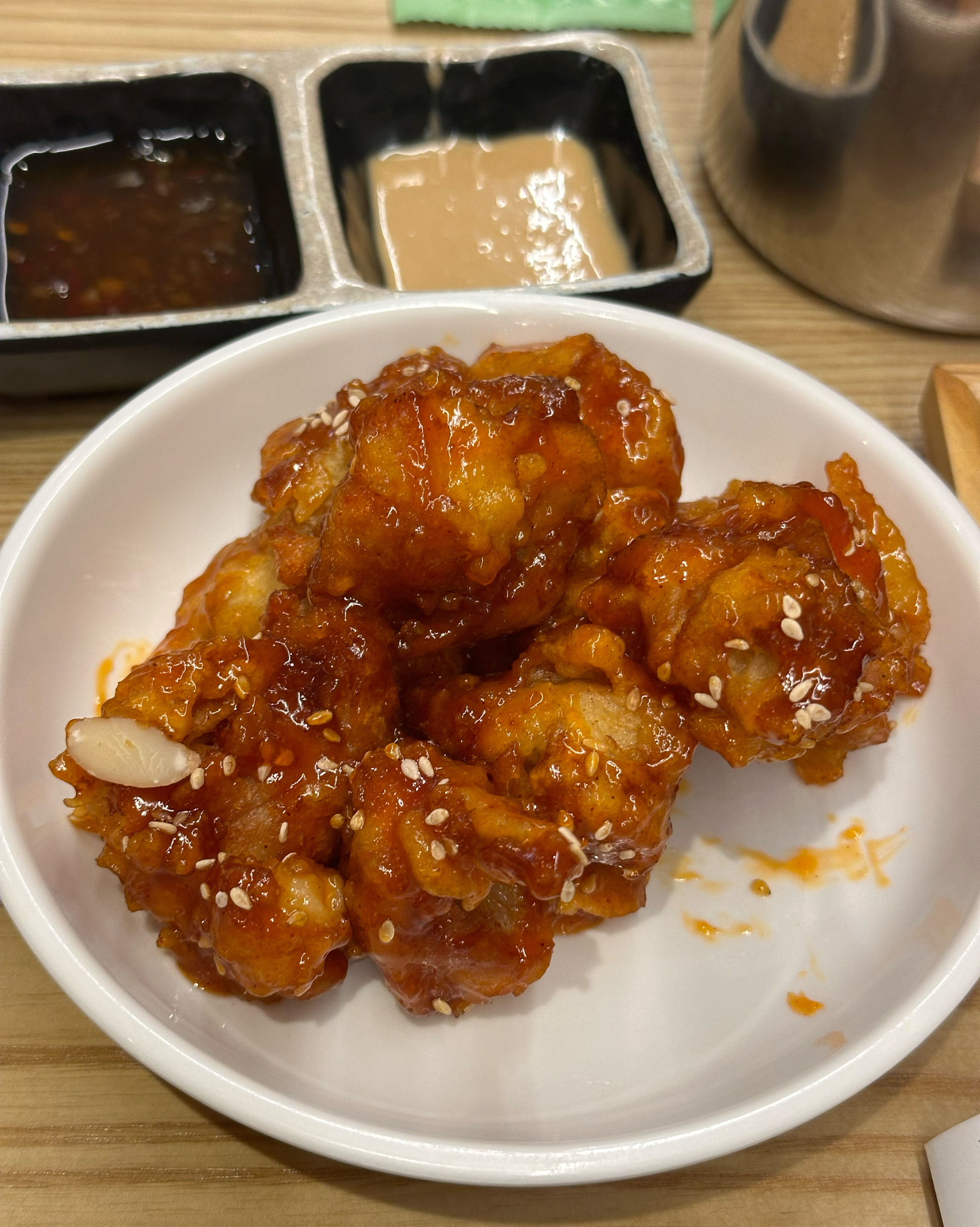 벌써 세번째 방문! 고기랑 야채랑 맘껏 먹고싶을때 갑니다 ㅎㅎ 무제한이라 단체손님도 많네요