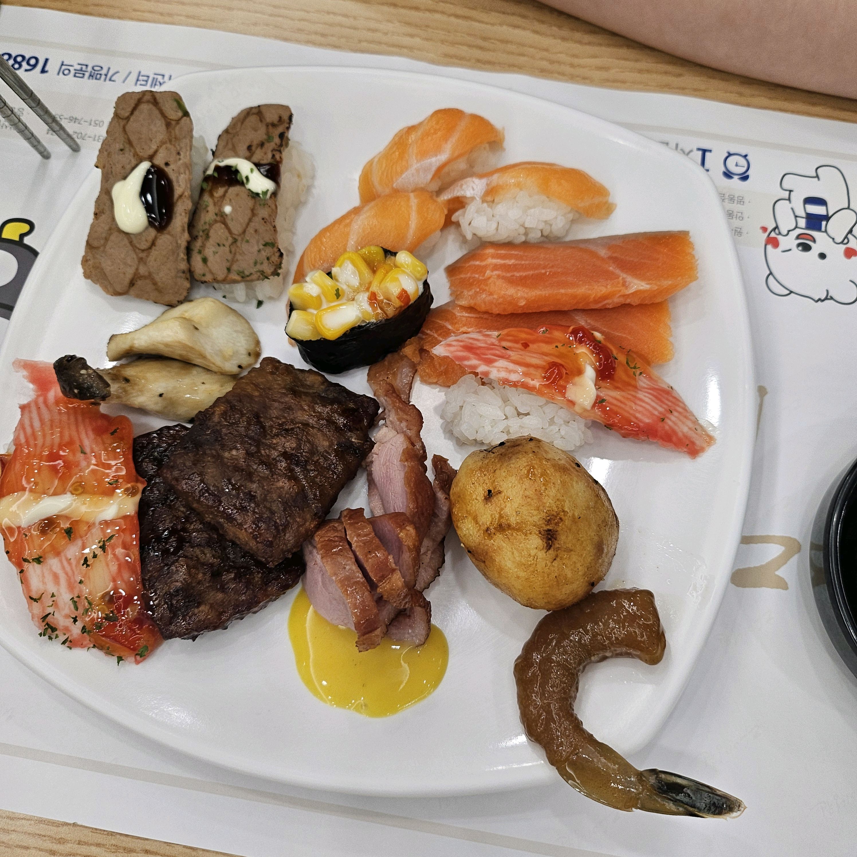 너무 별로임. 십여년 전 돌잔치 부패 같은 느낌? - 화정동 맛집 다이닝원 화정직영점